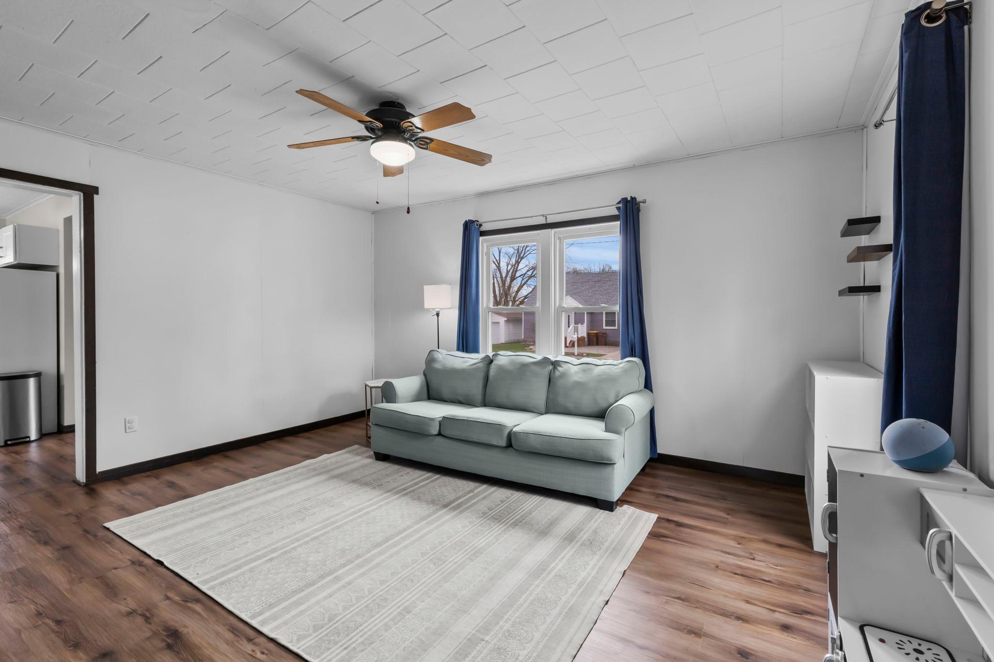 316 Balsam Avenue S