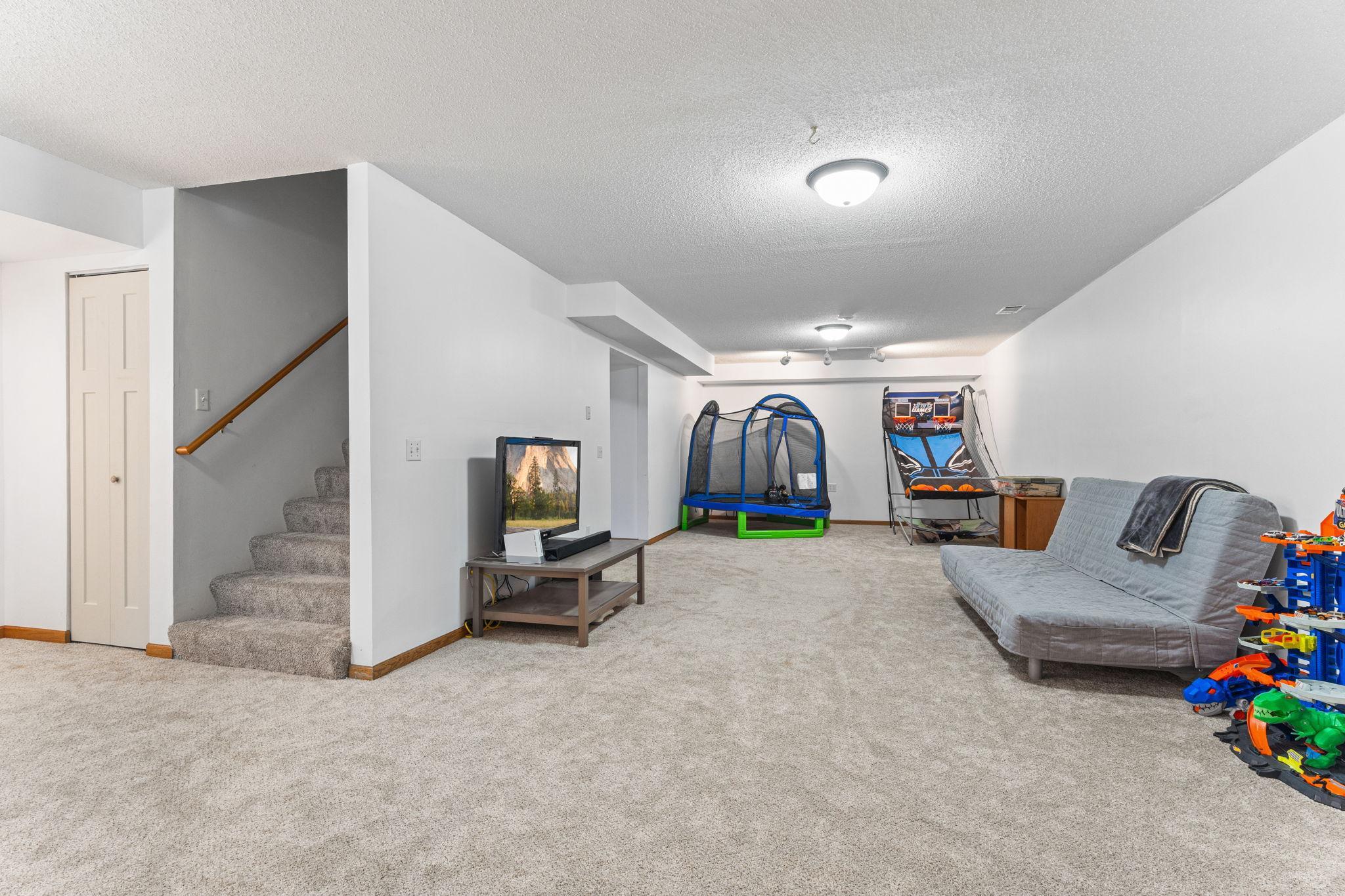 1132 Falls Circle