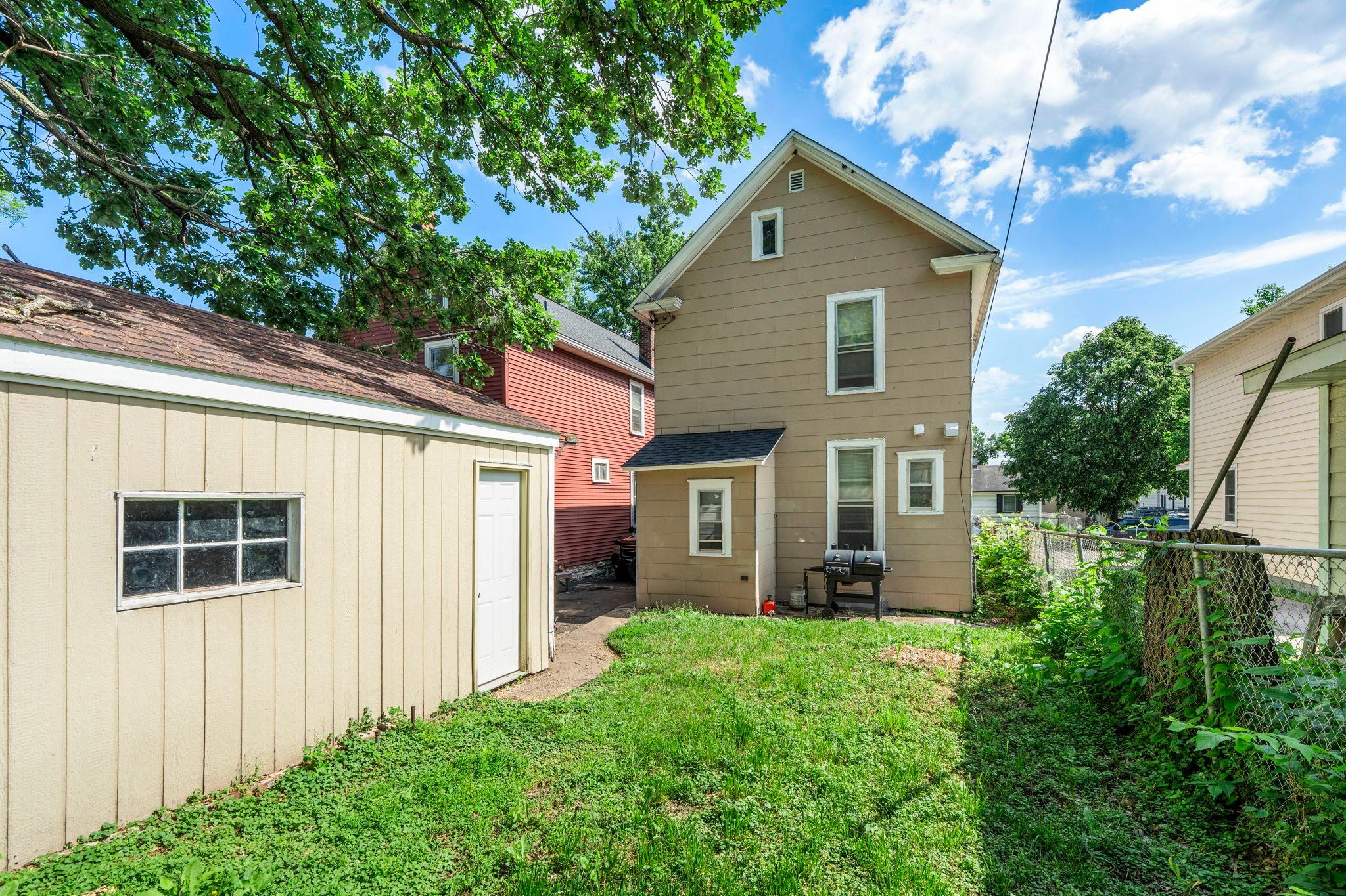 479 Hopkins Street