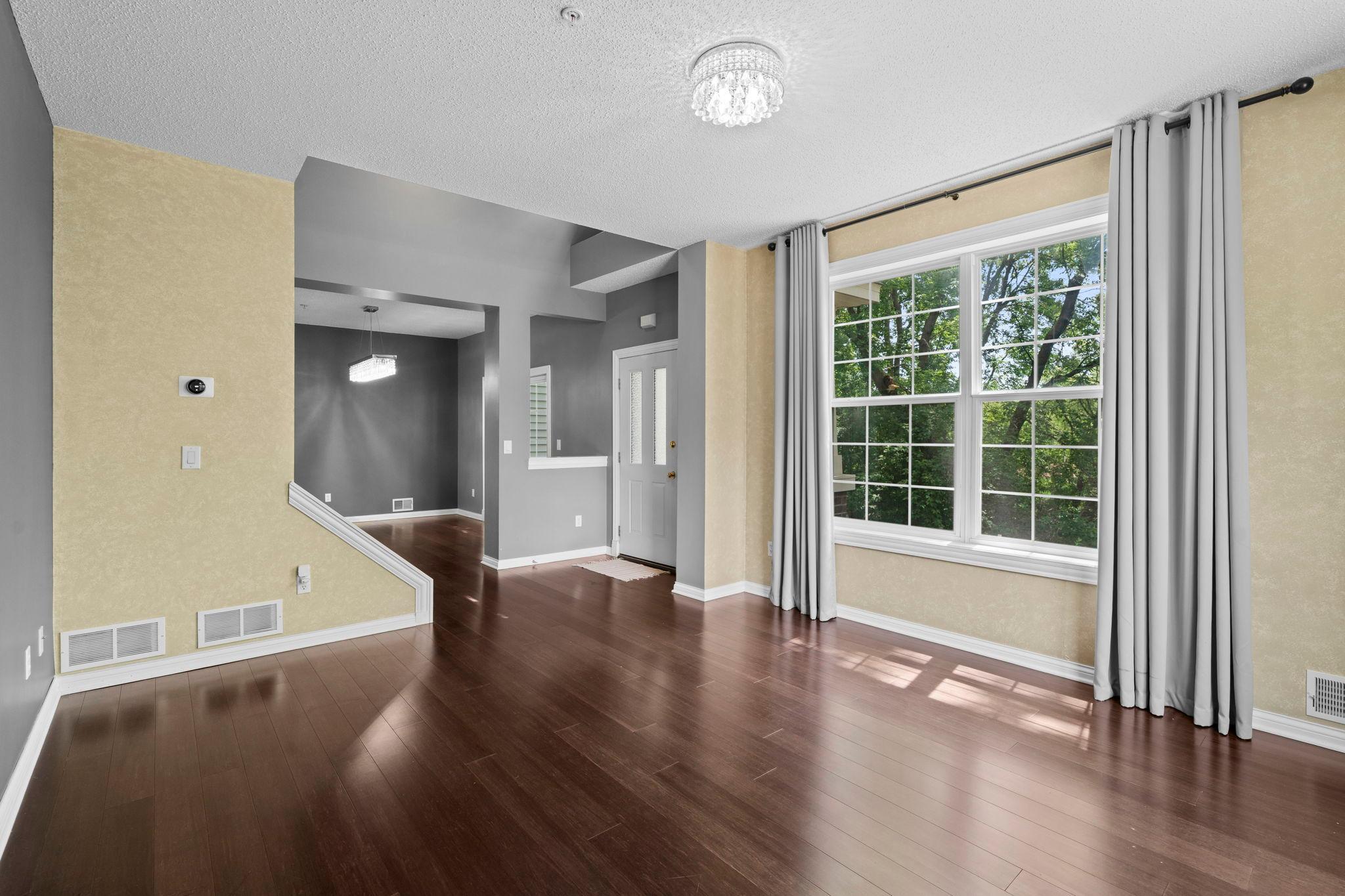 883 Braunworth Court