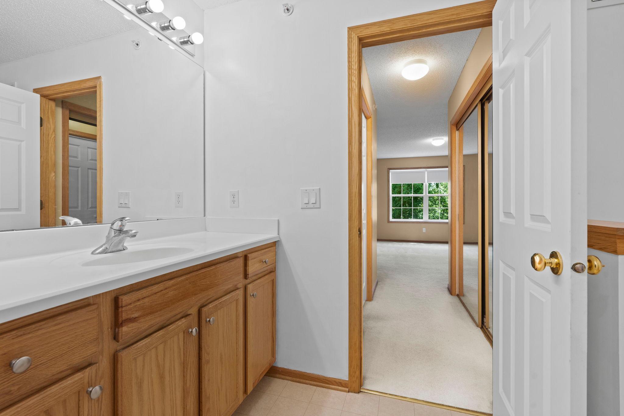 883 Braunworth Court