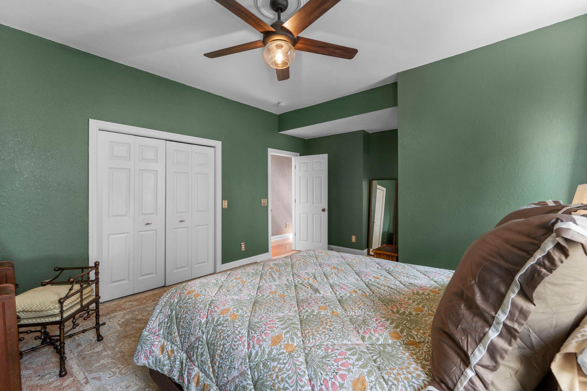 2439 Park Avenue Unit: F