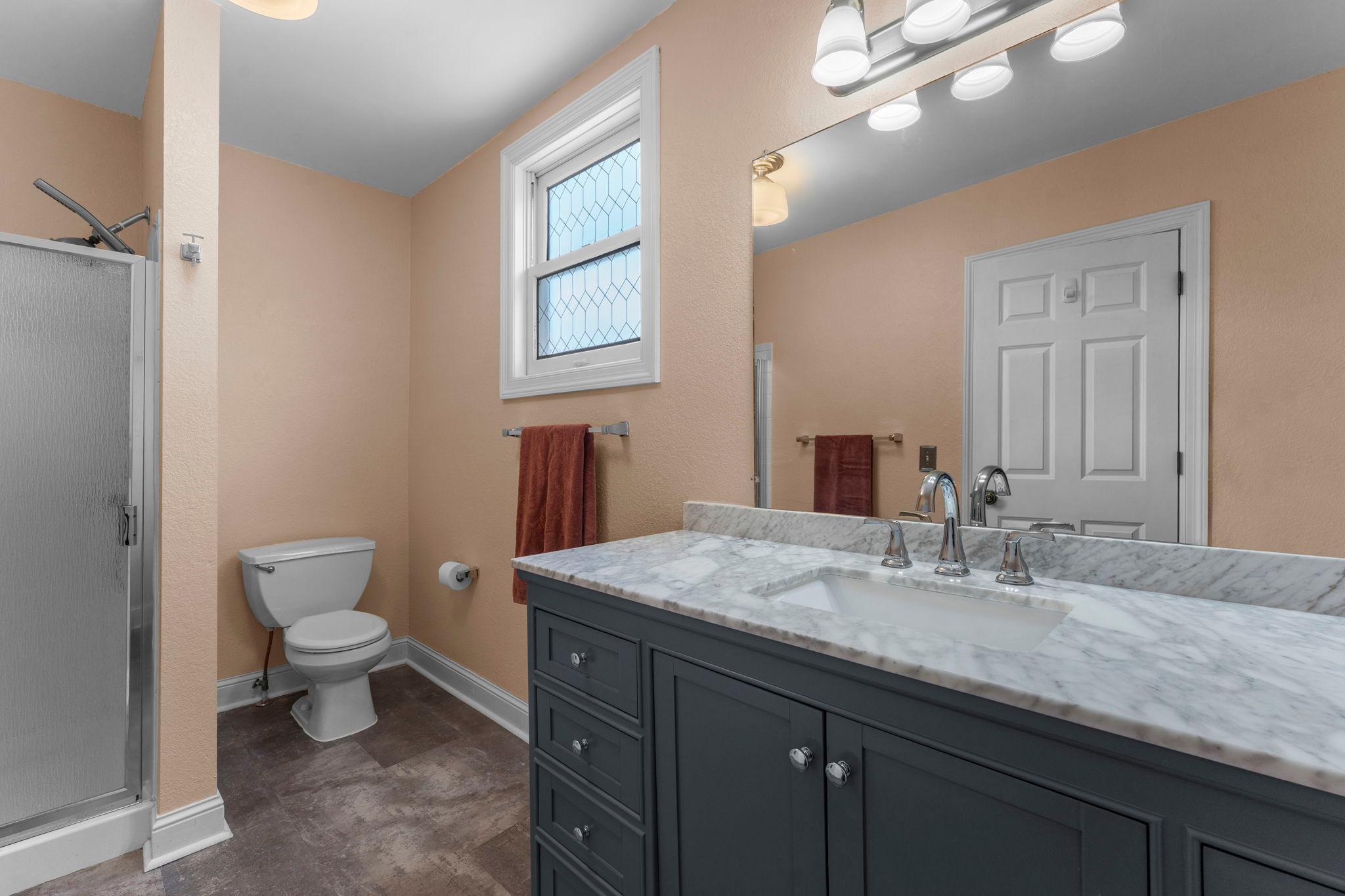 2439 Park Avenue Unit: F