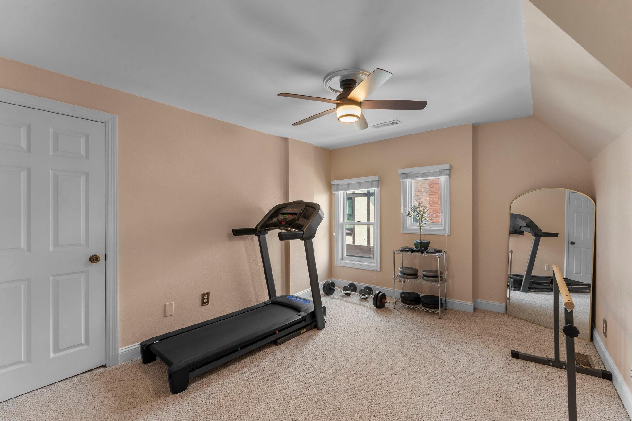 2439 Park Avenue Unit: F
