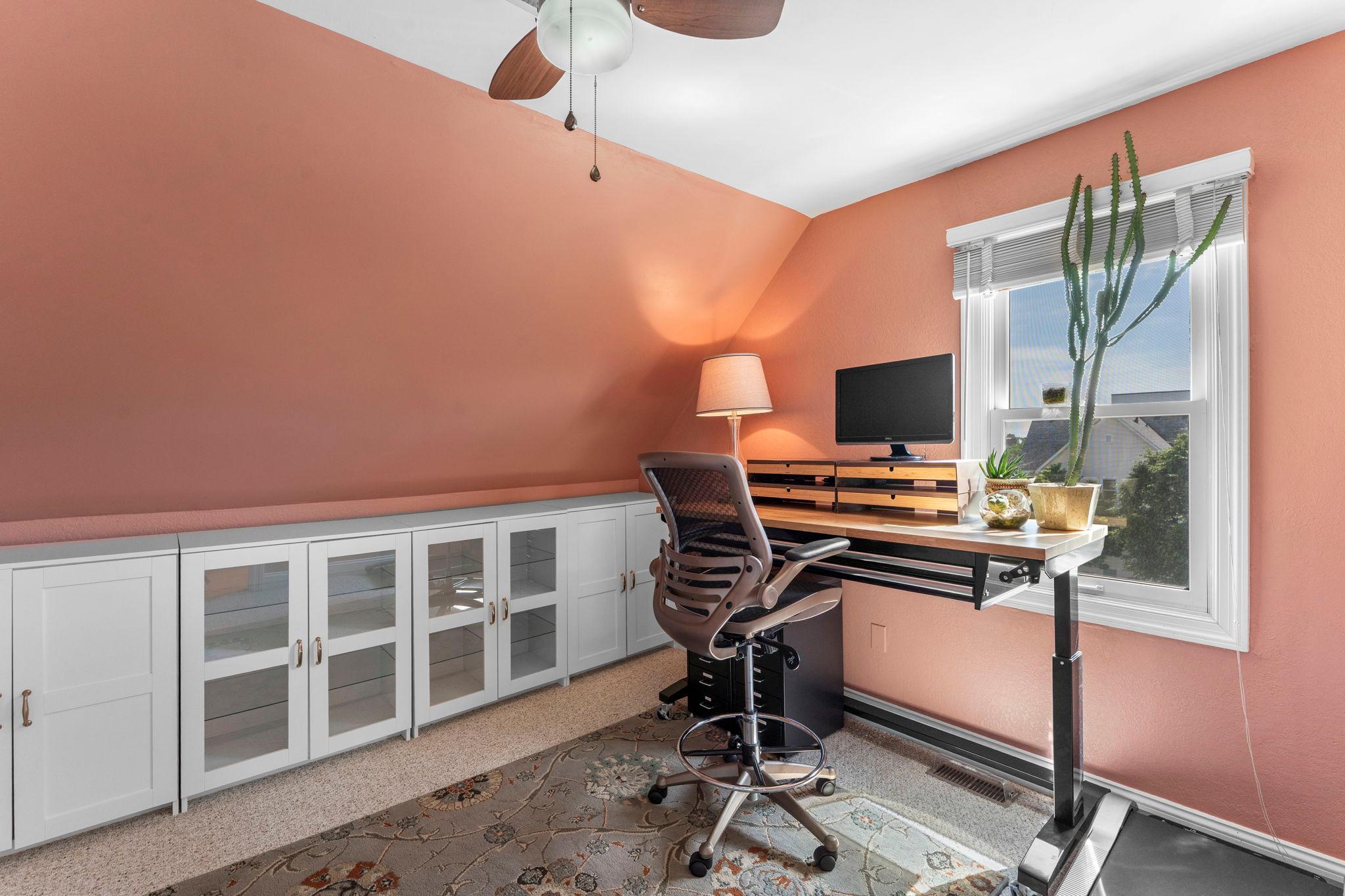 2439 Park Avenue Unit: F