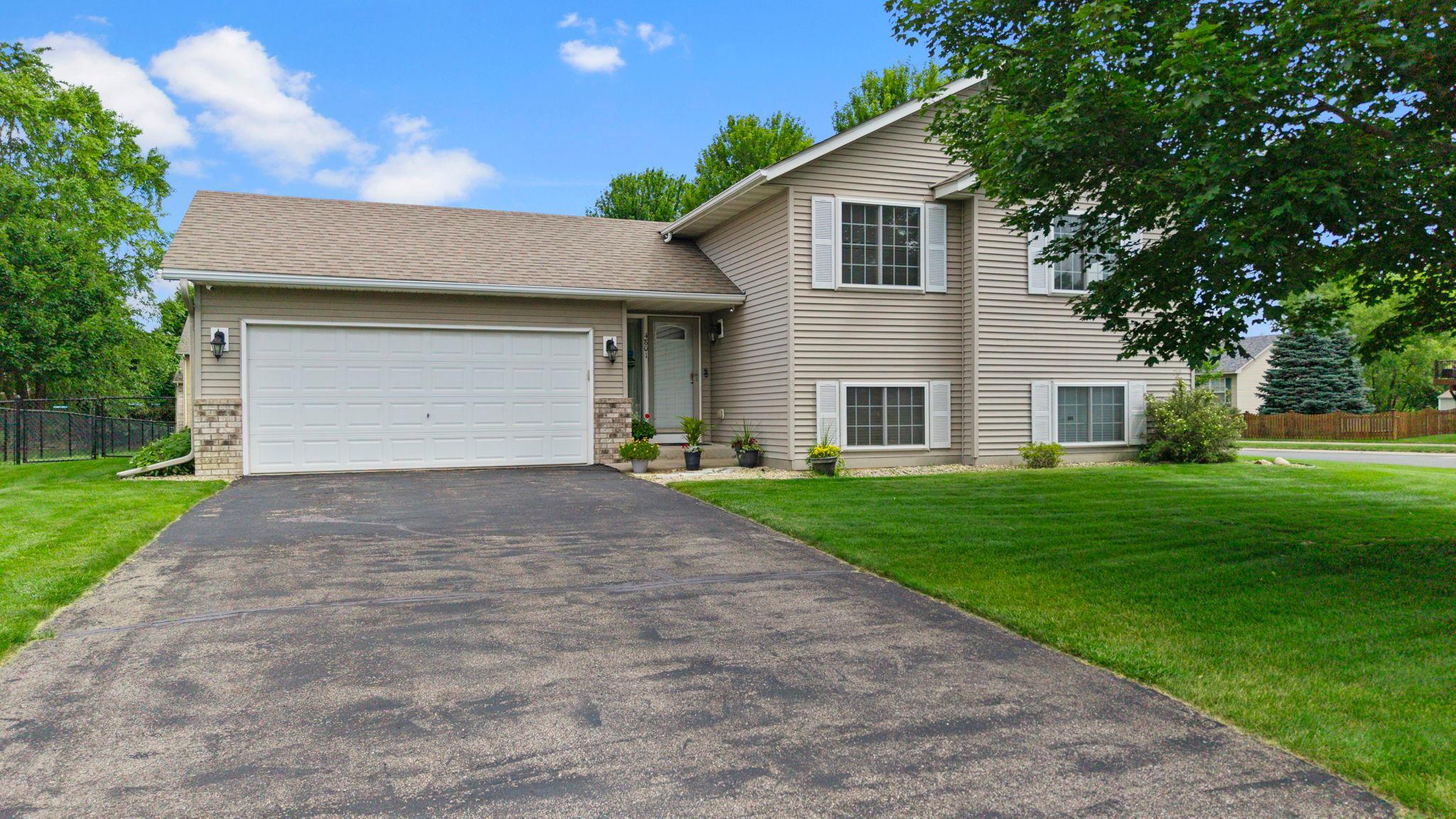 4801 190th Street W
