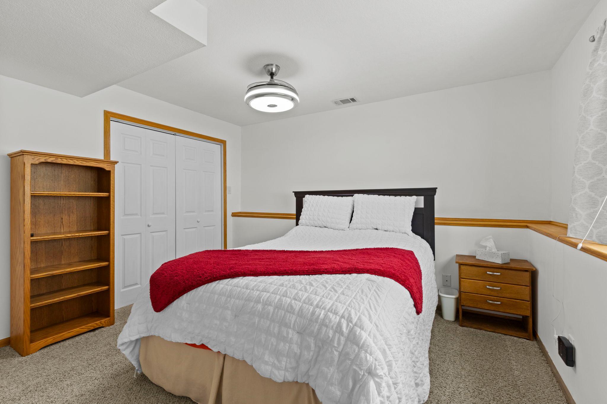 4801 190th Street W