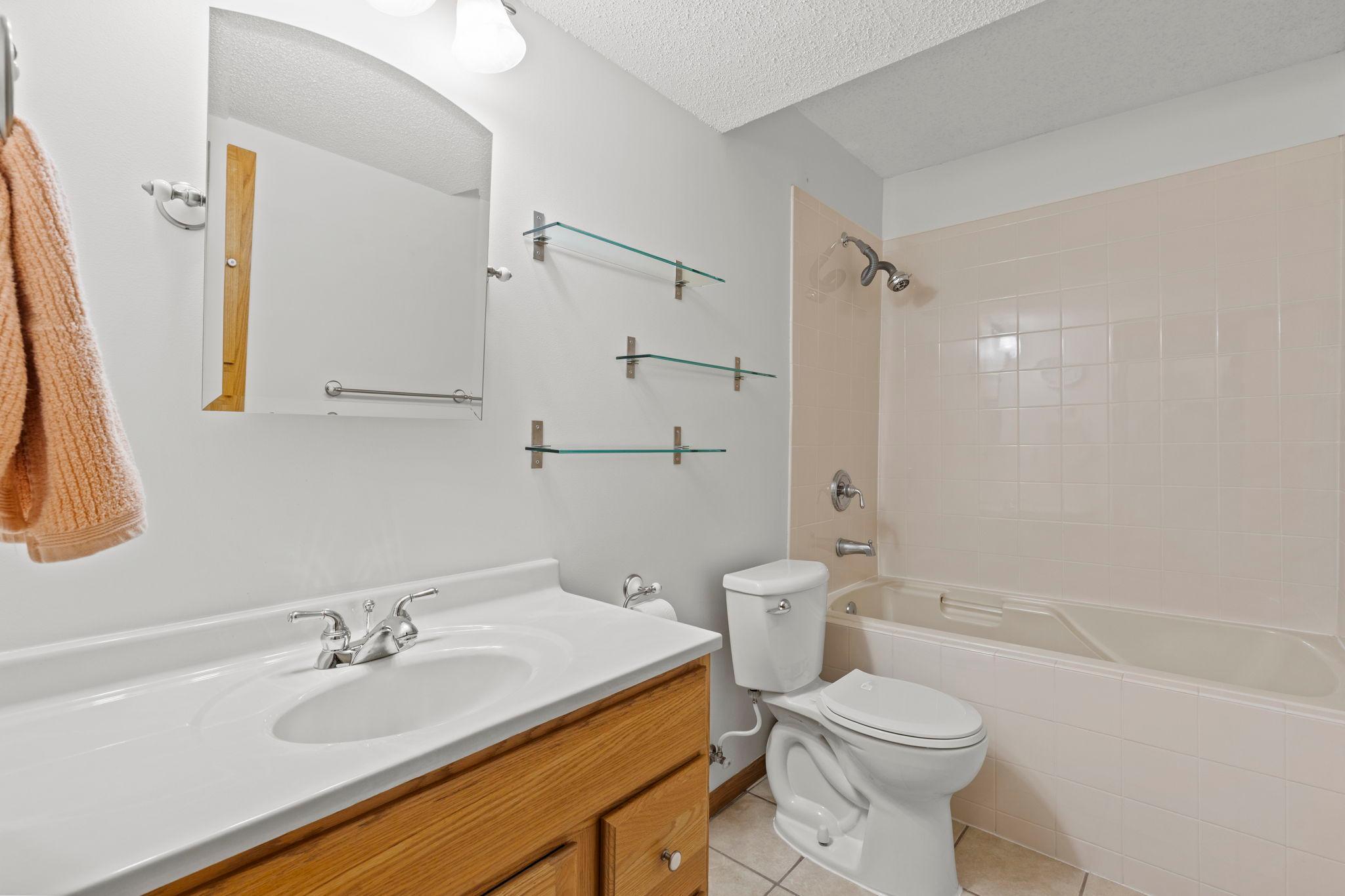 4801 190th Street W