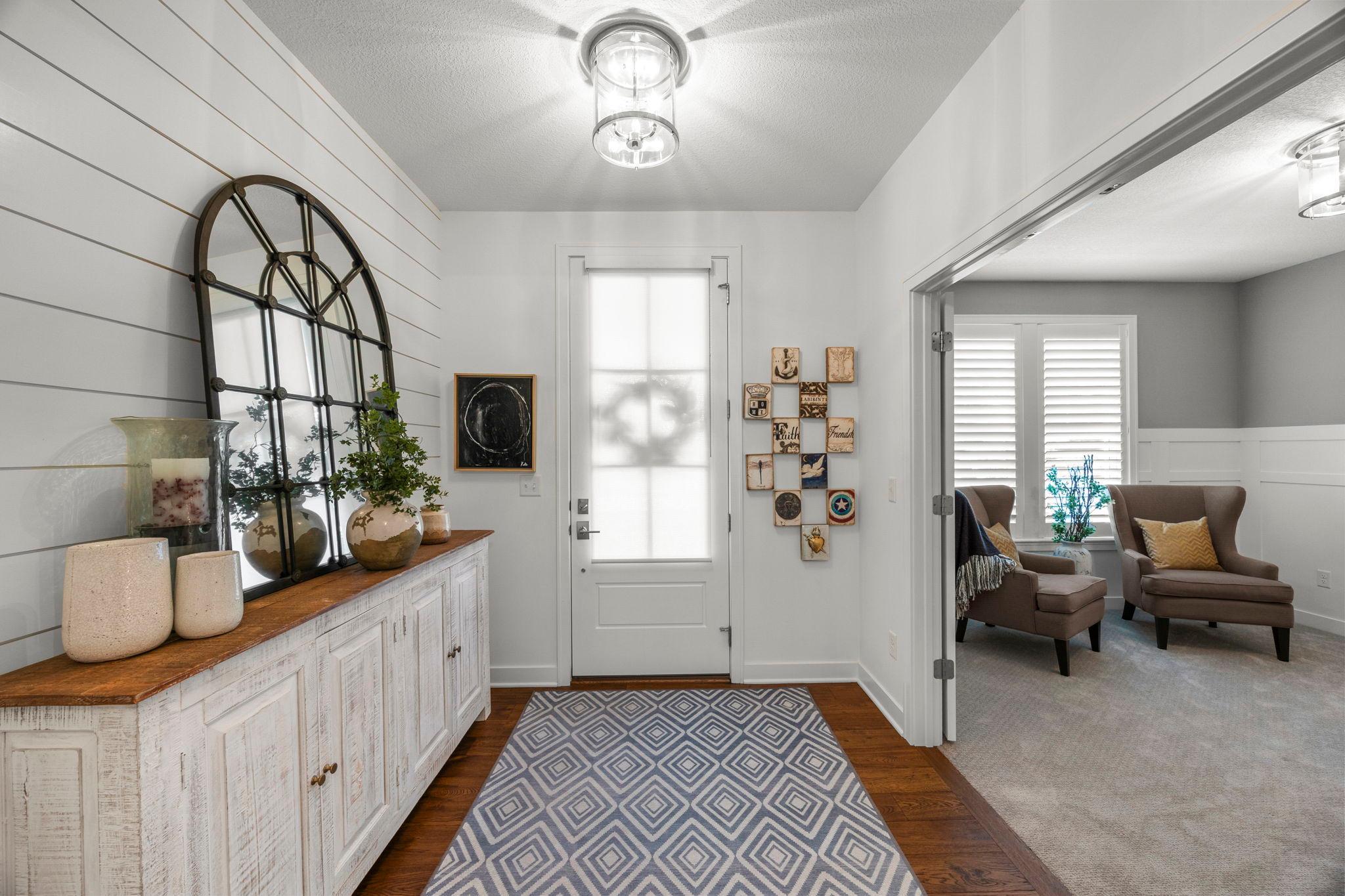 2522 Woods Drive