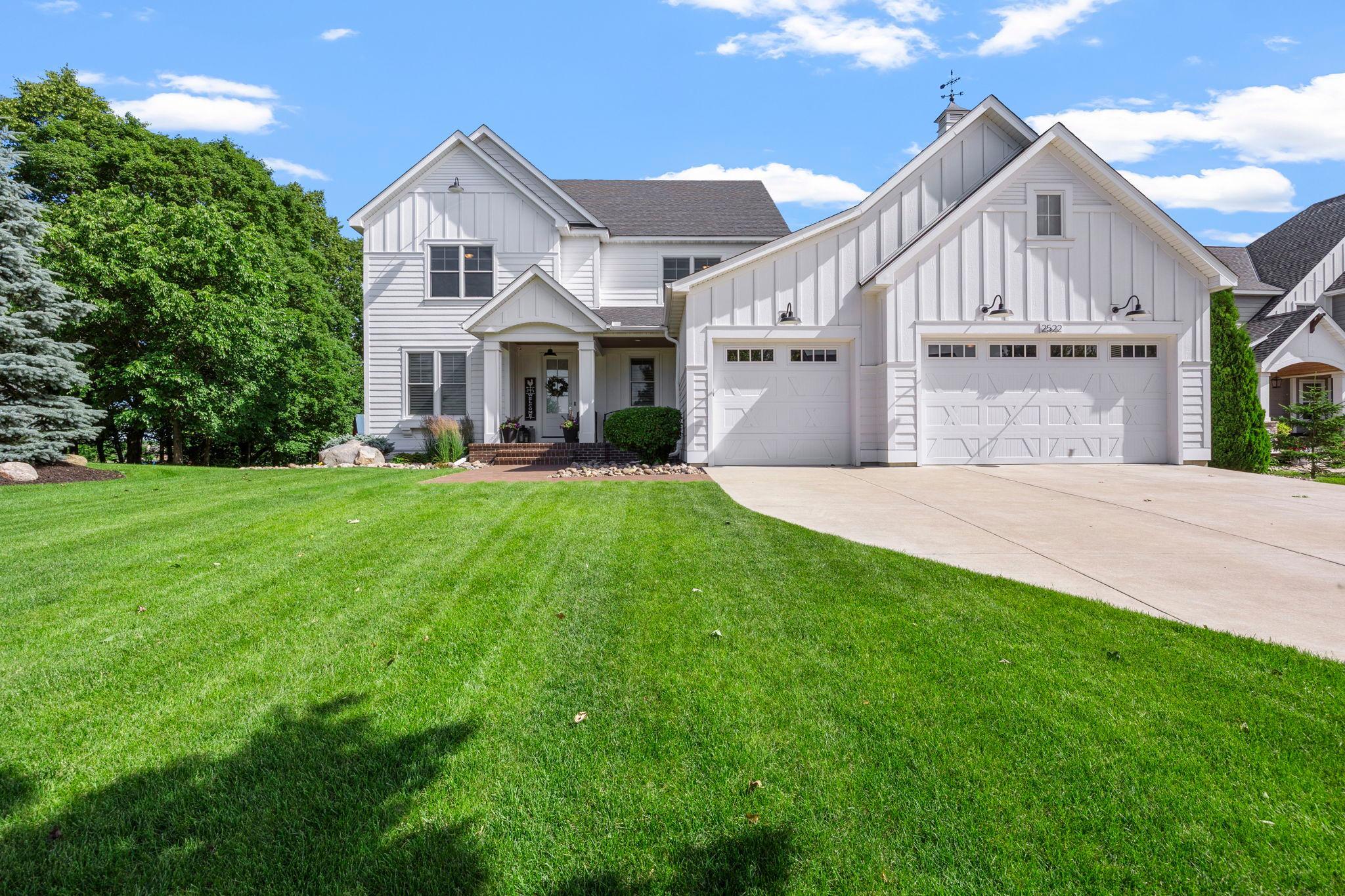 2522 Woods Drive