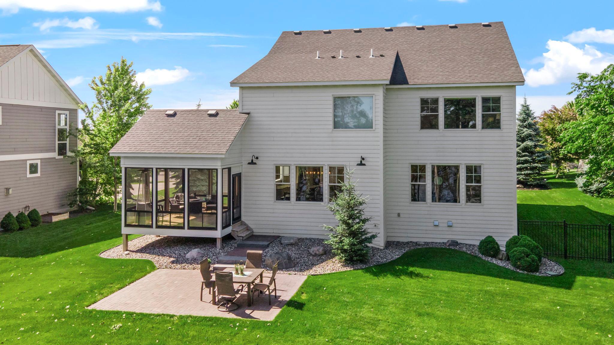 2522 Woods Drive