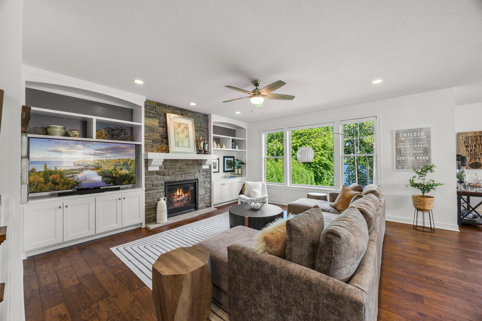 2522 Woods Drive