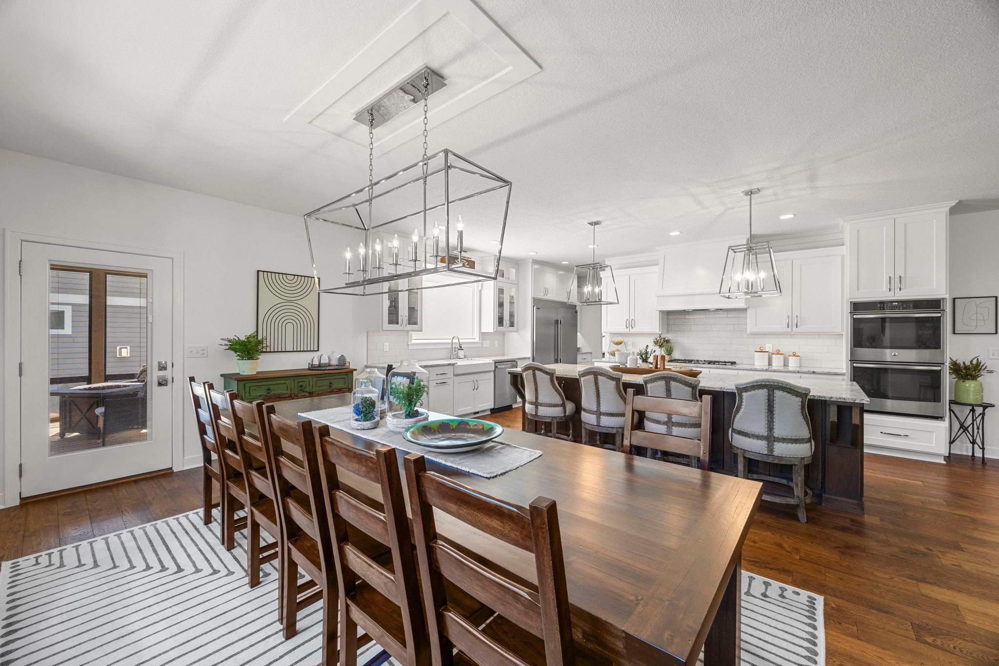2522 Woods Drive