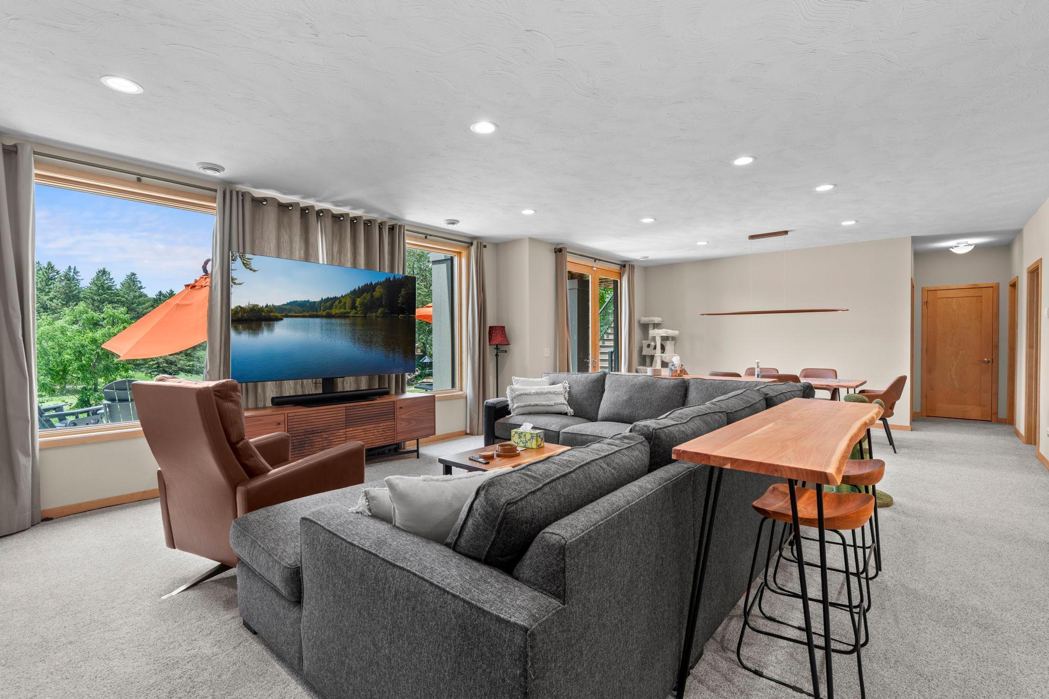 1314 Mayflower Drive