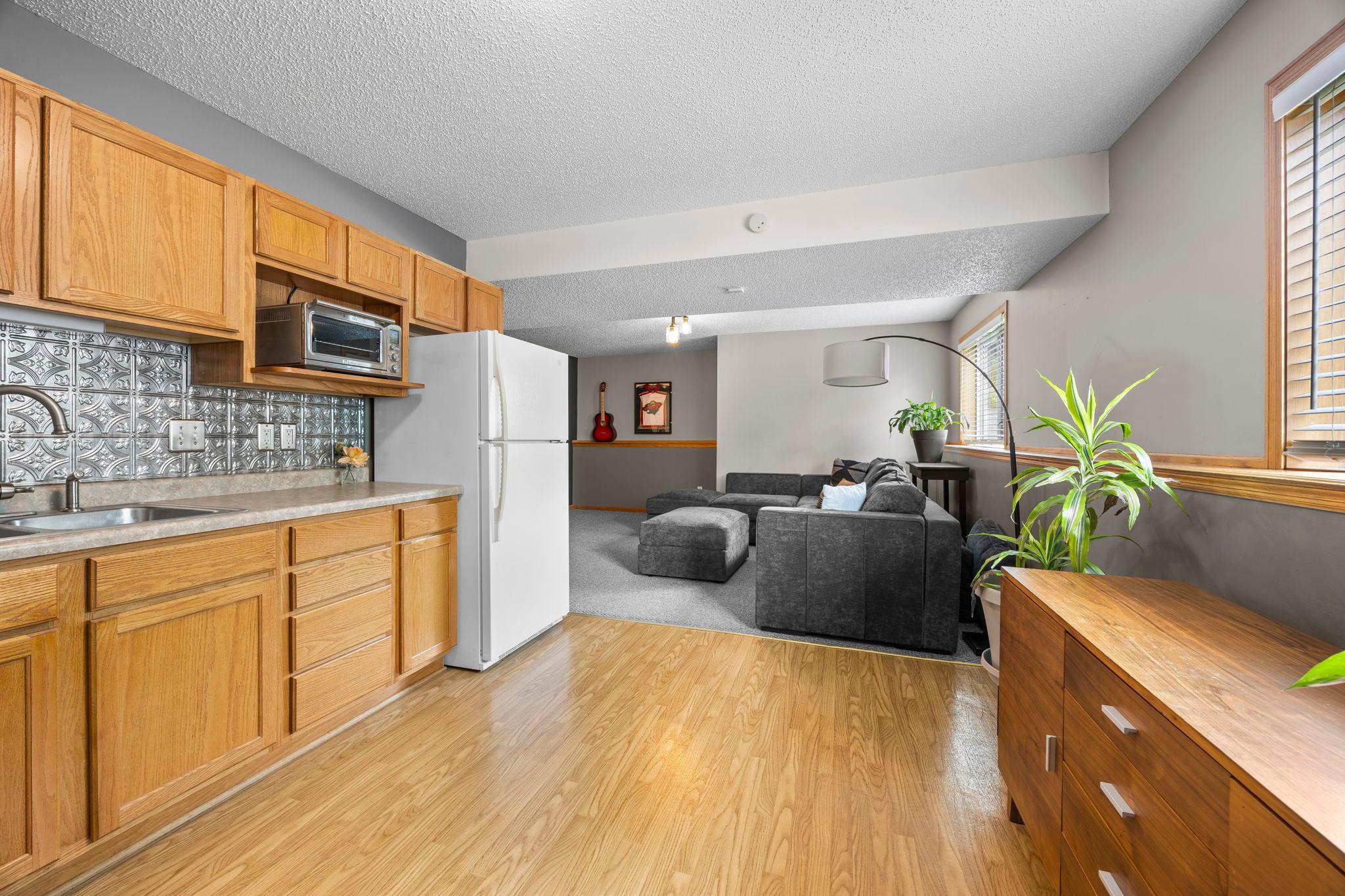 1904 Wilcox Boulevard W