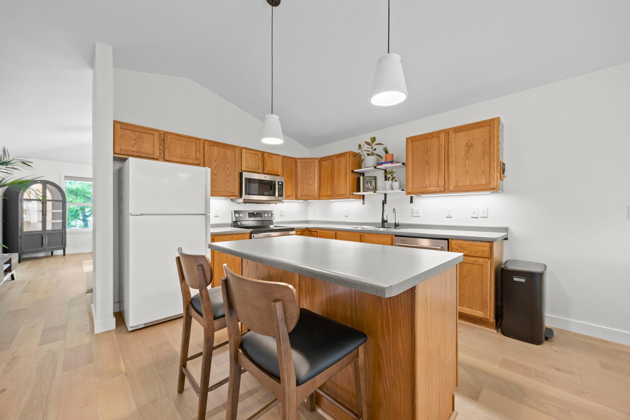 1904 Wilcox Boulevard W