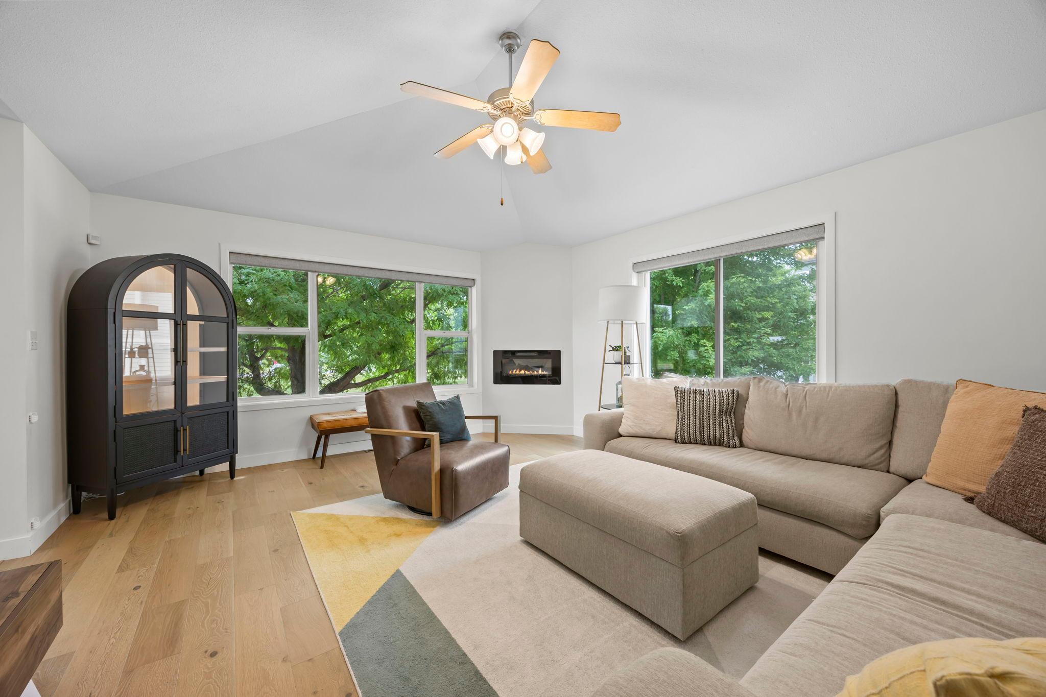 1904 Wilcox Boulevard W