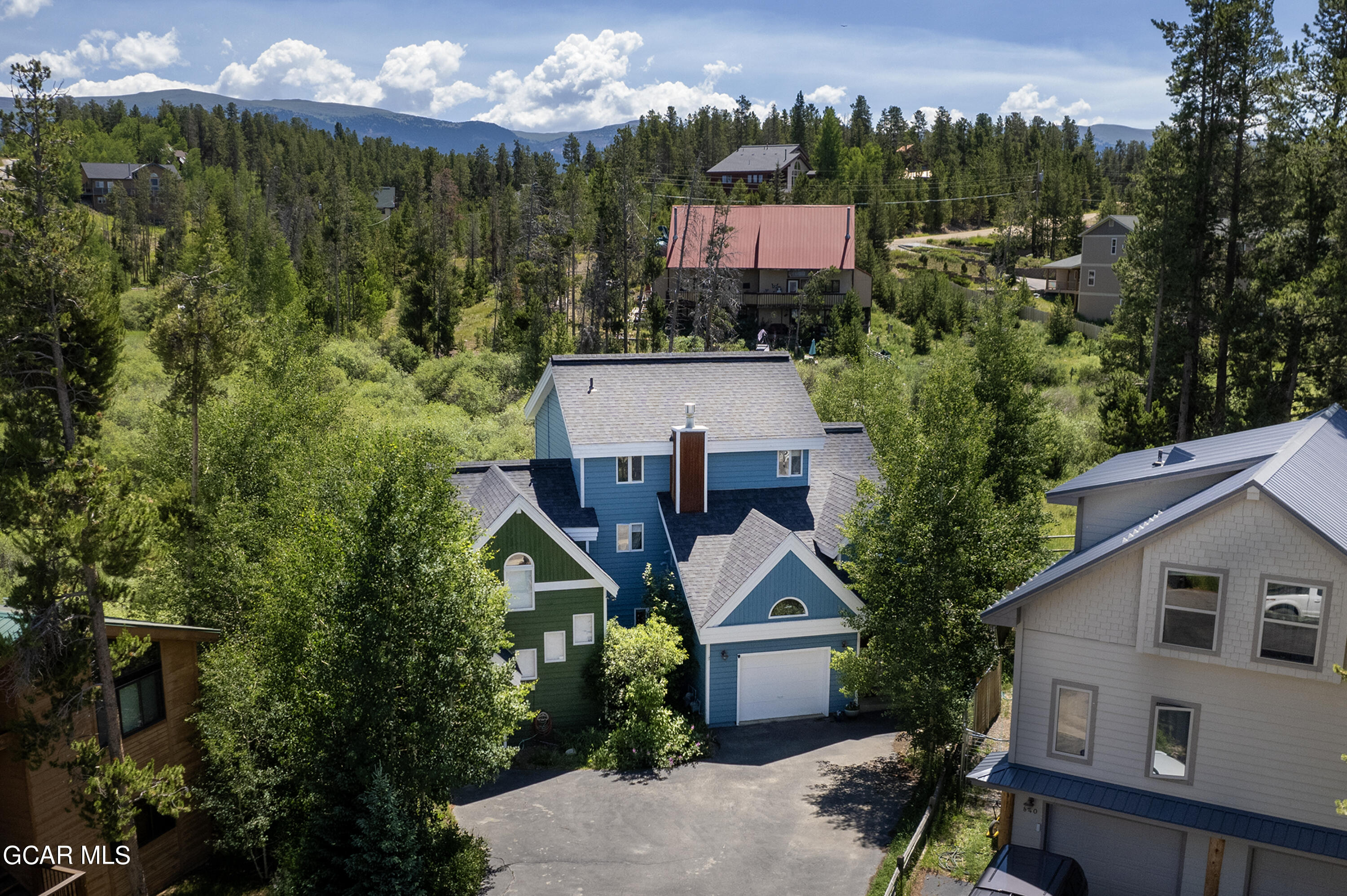 850 BADGER Lane Unit 2