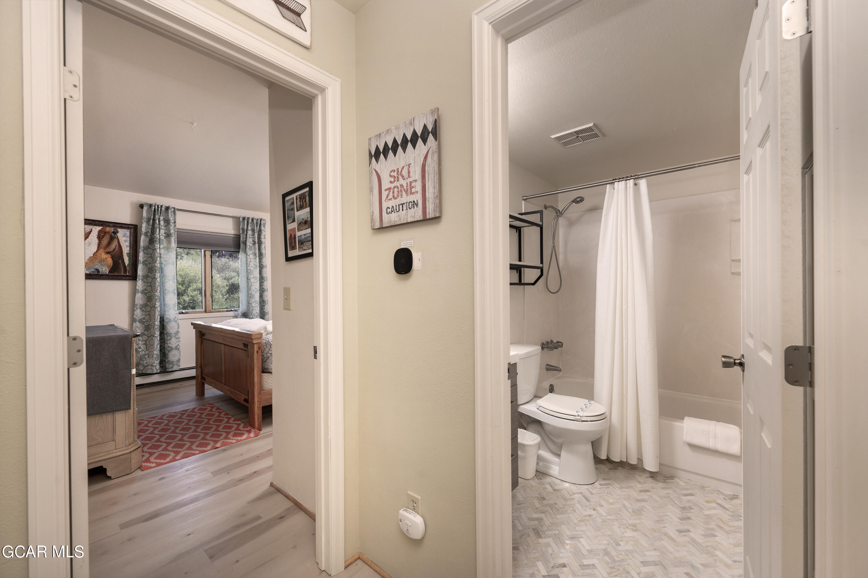 850 BADGER Lane Unit 2