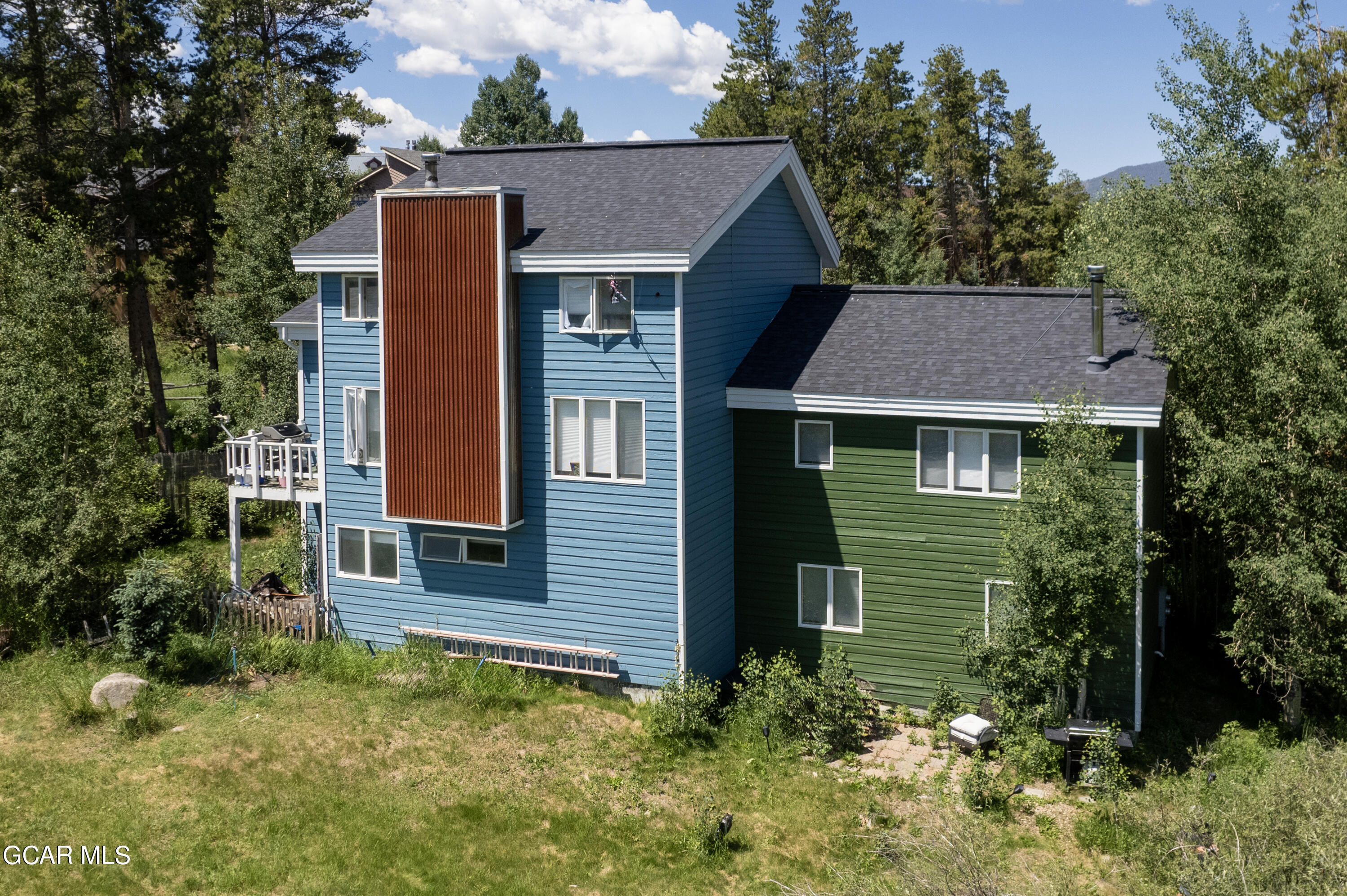 850 BADGER Lane Unit 2