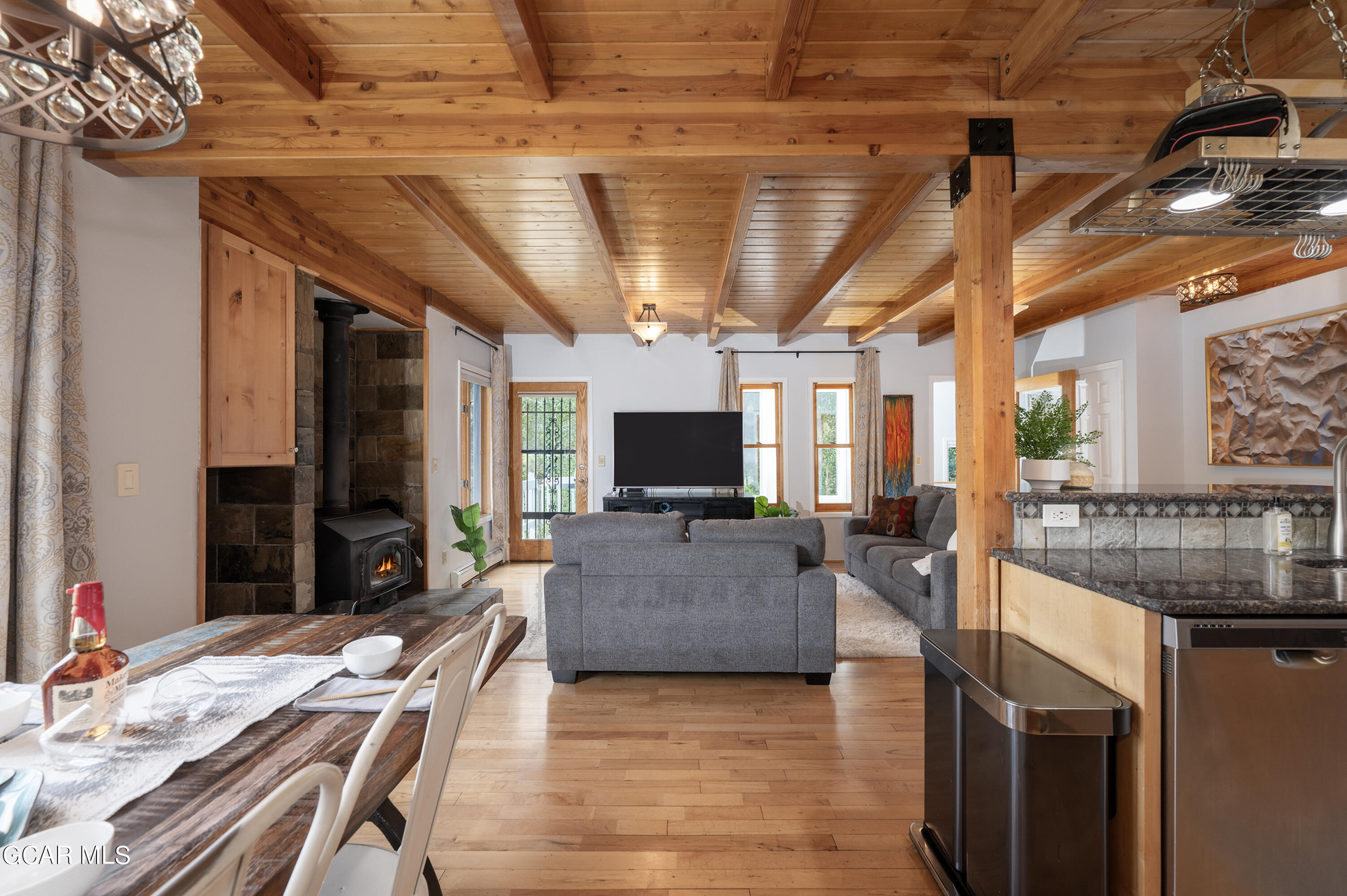 850 BADGER Lane Unit 1