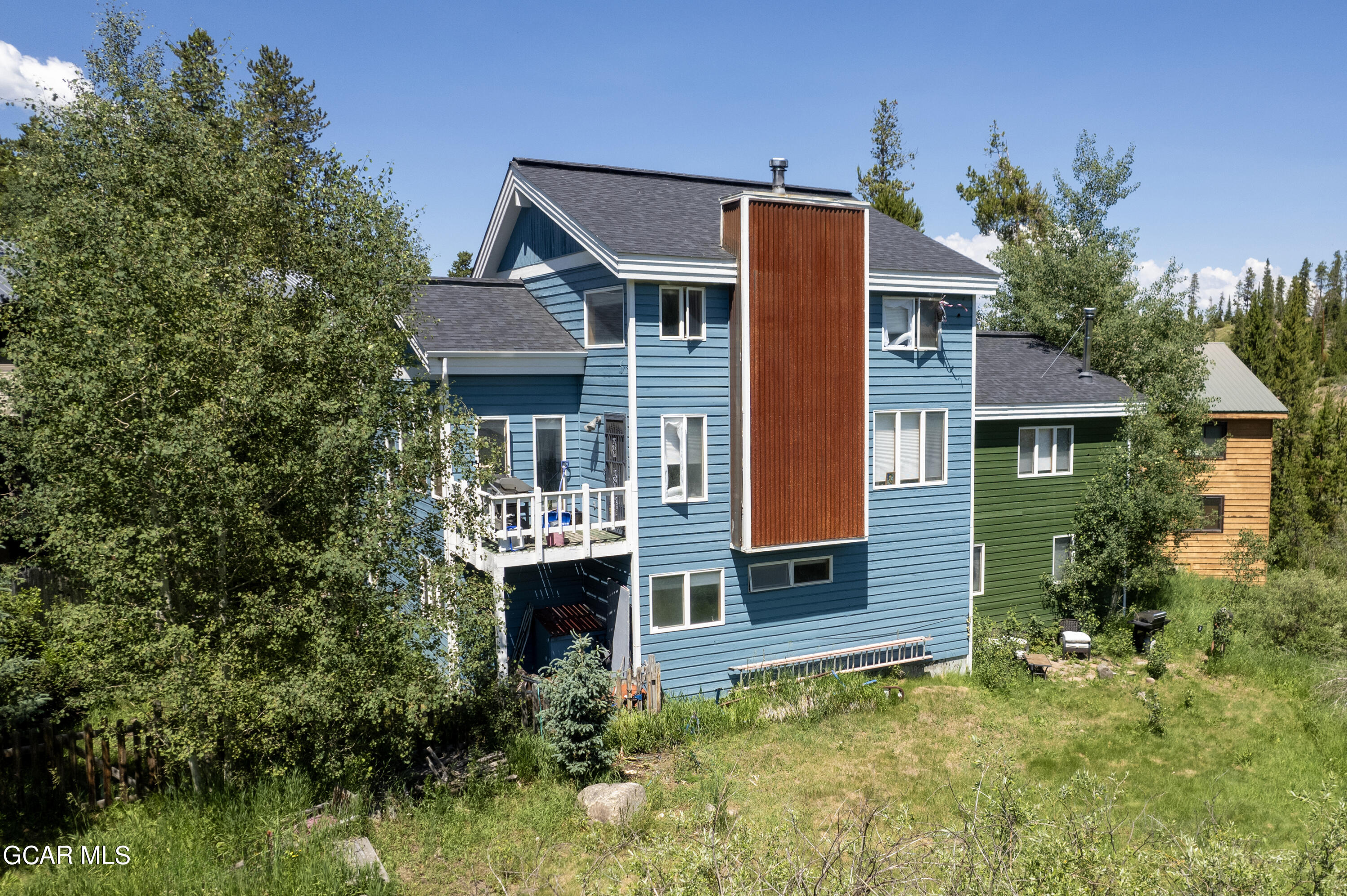 850 BADGER Lane Unit 1