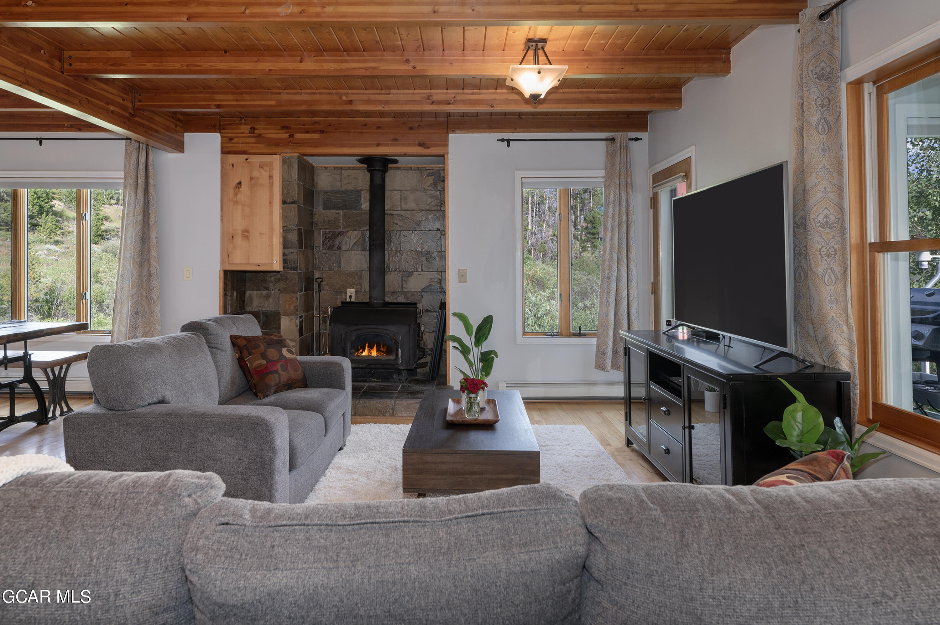 850 BADGER Lane Unit 1