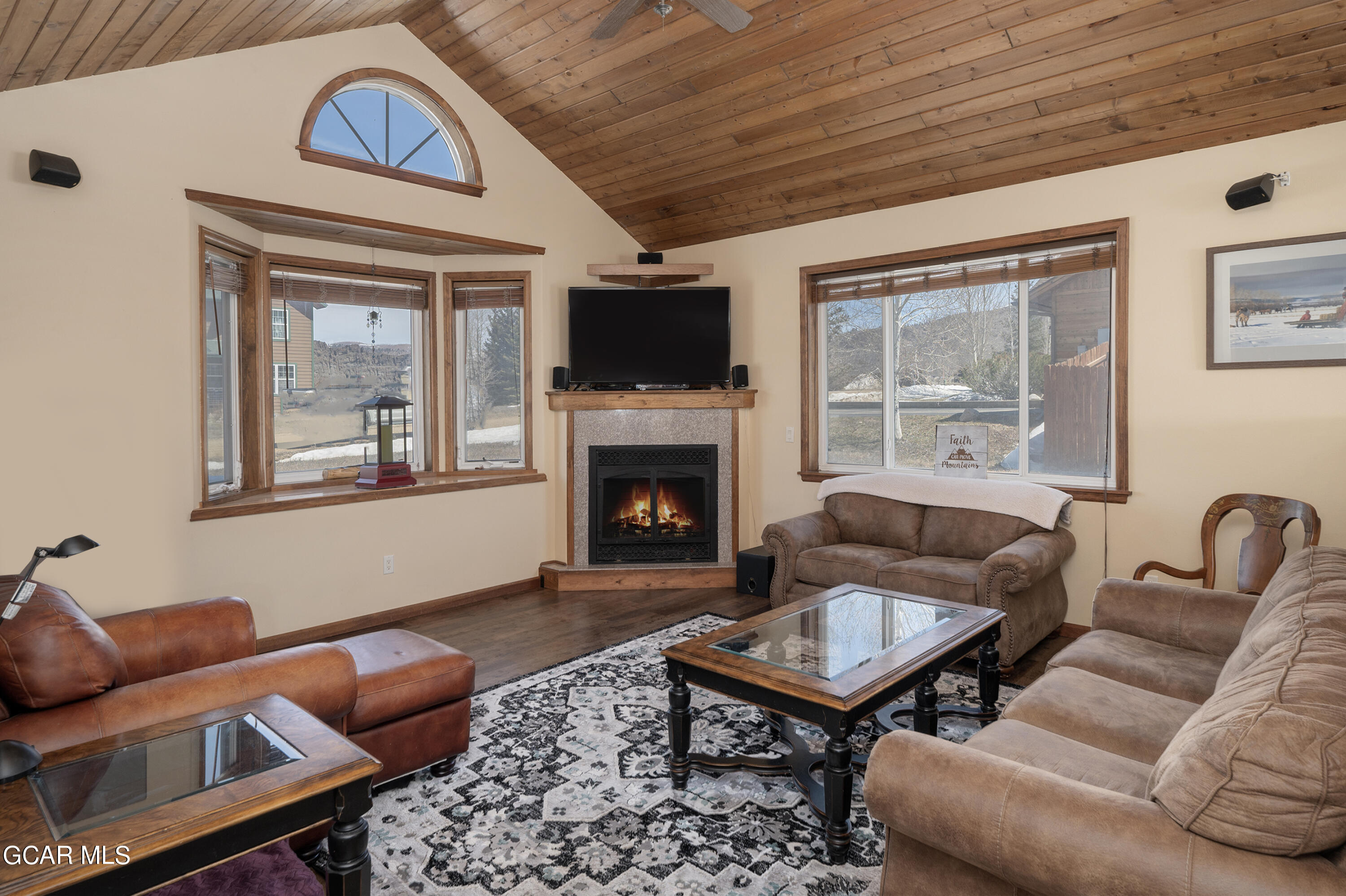 516 East Moffat Avenue