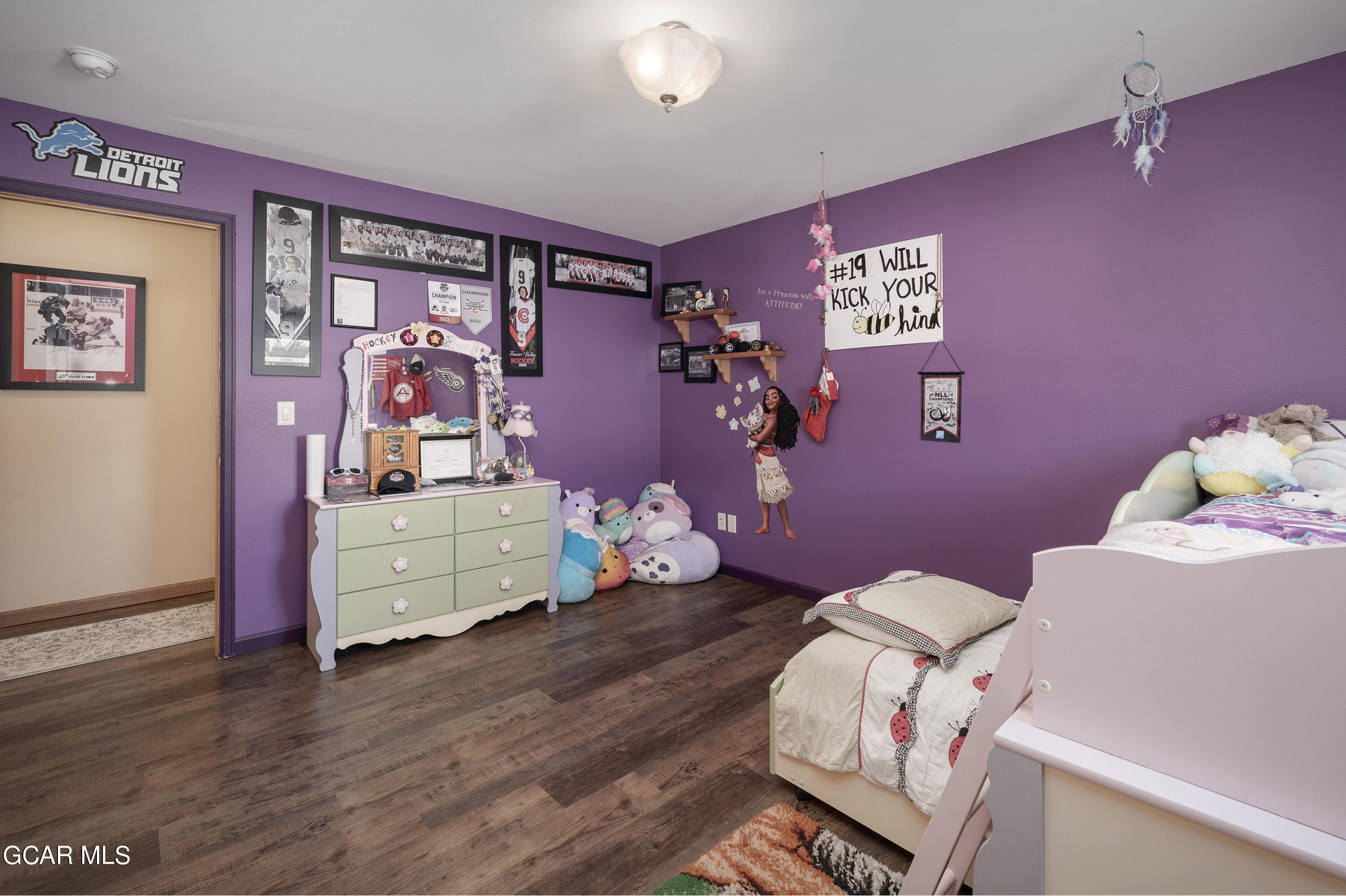 516 East Moffat Avenue