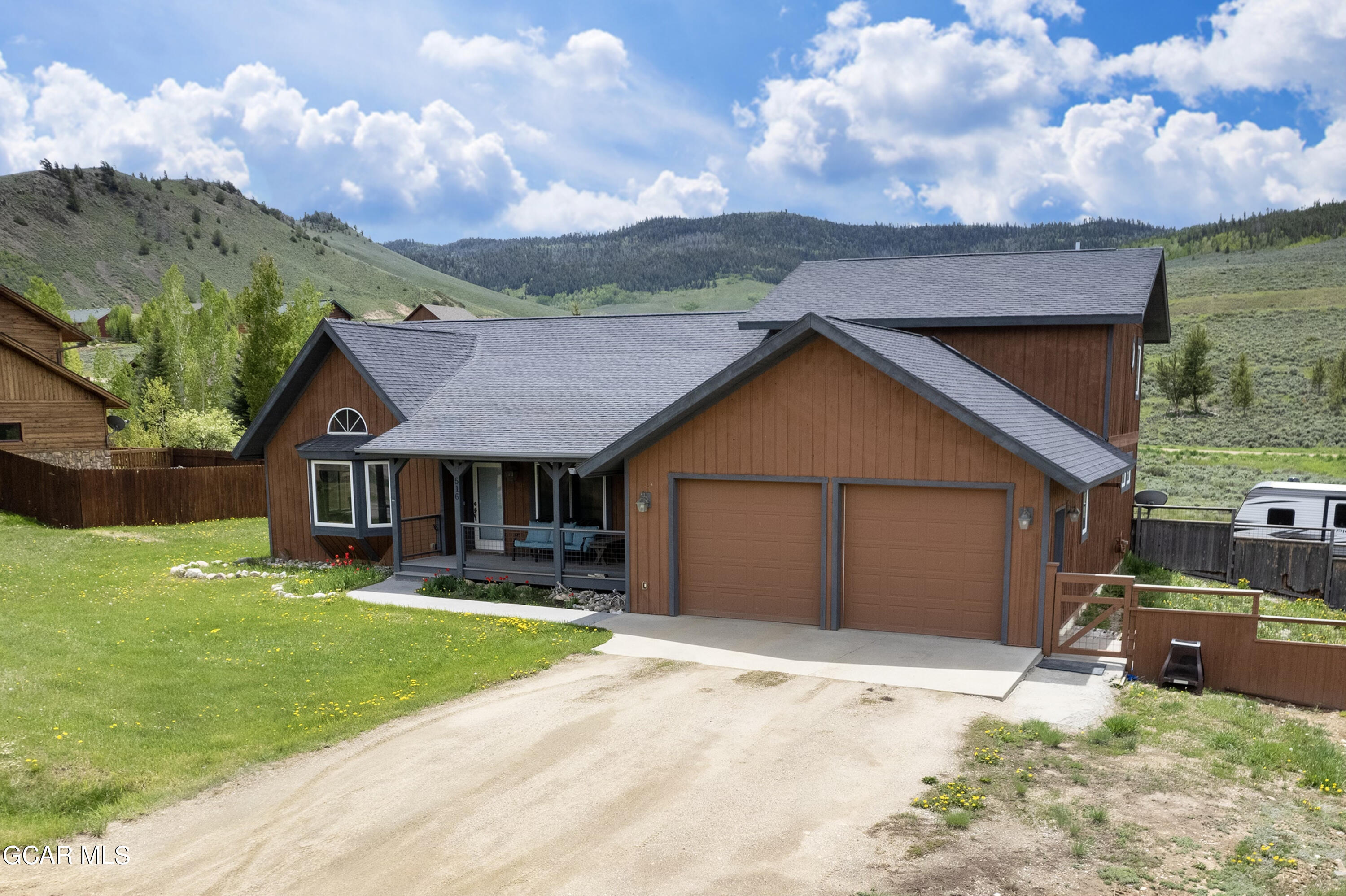 516 East Moffat Avenue