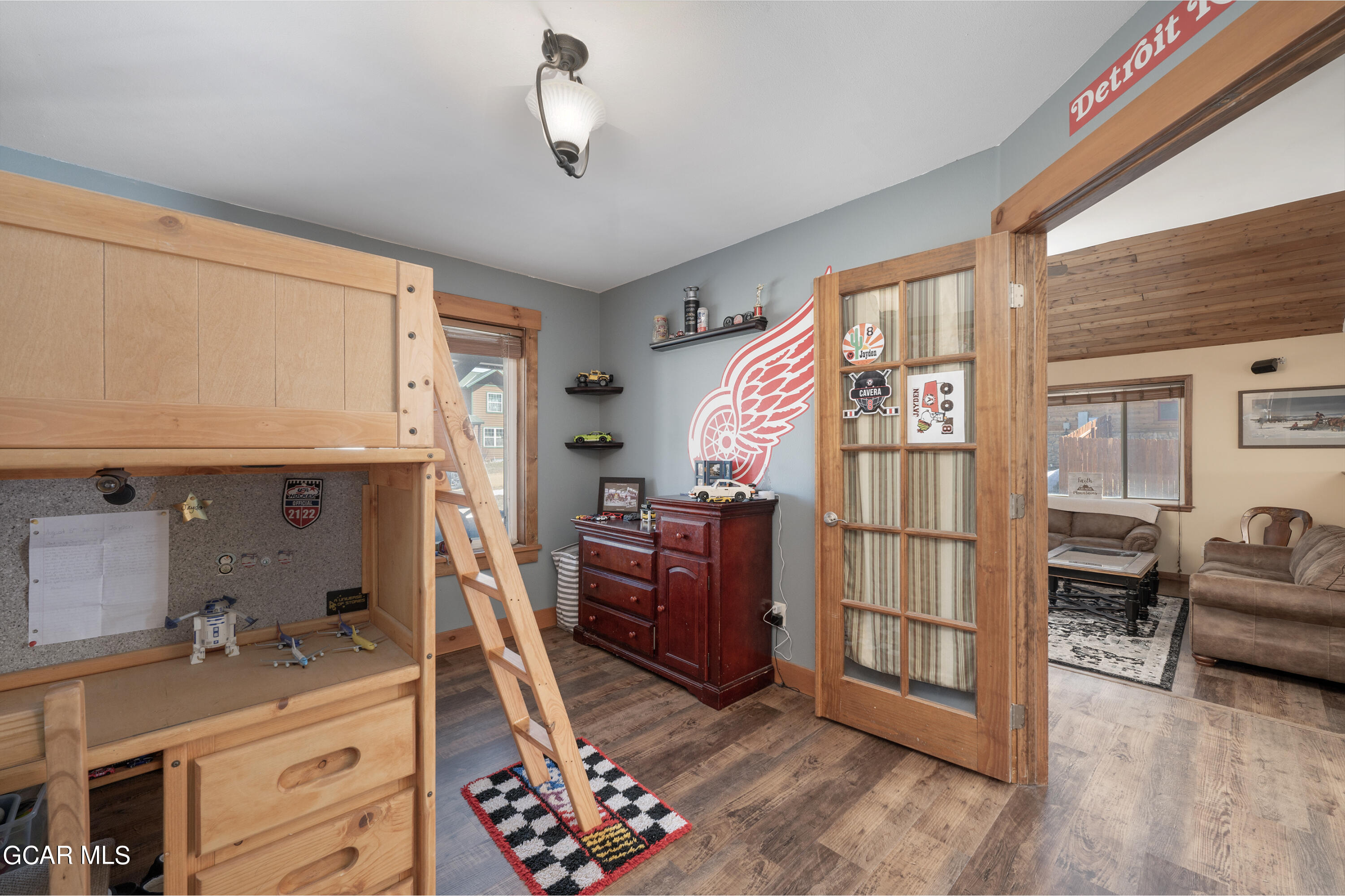 516 East Moffat Avenue