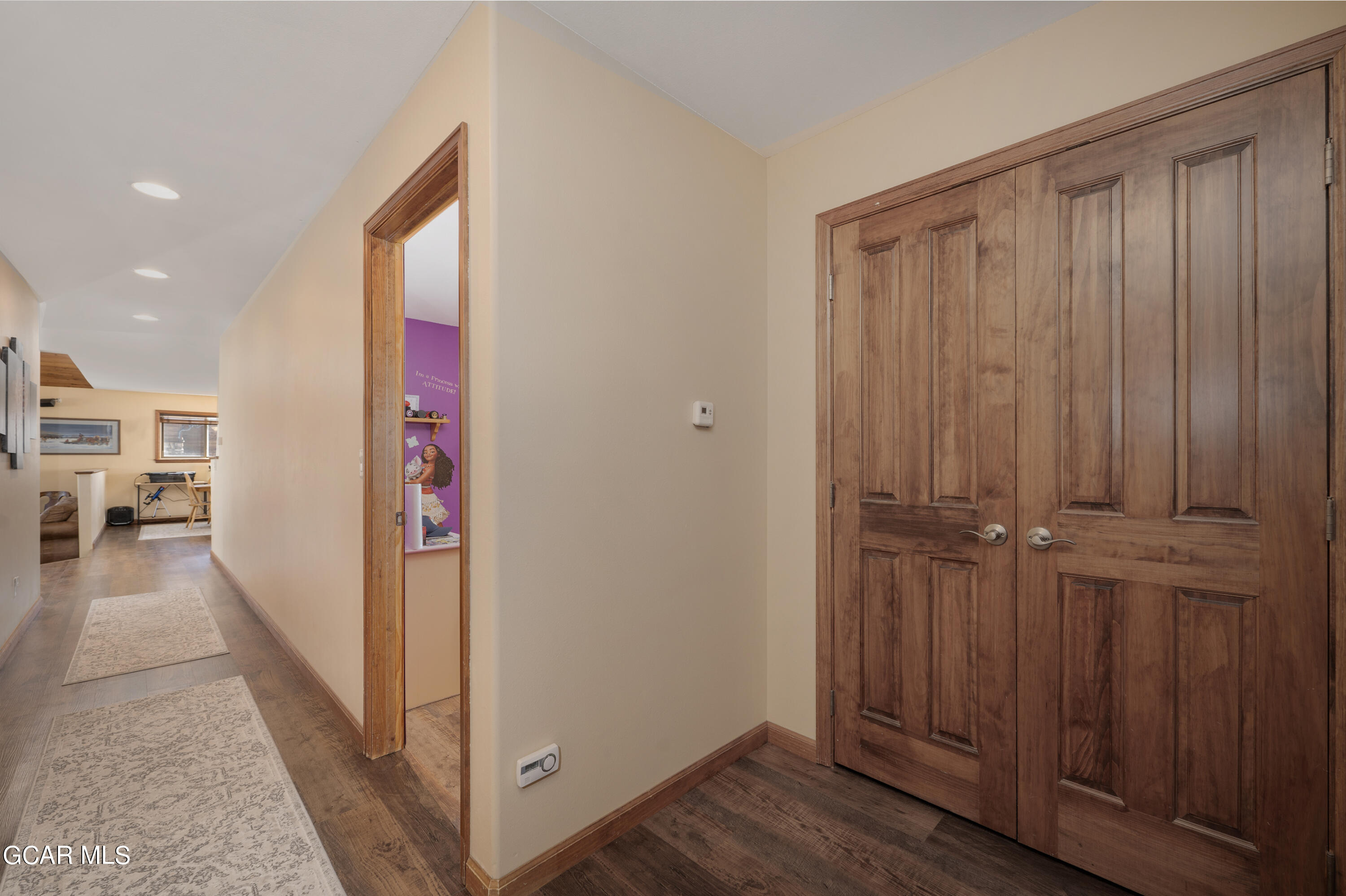 516 East Moffat Avenue