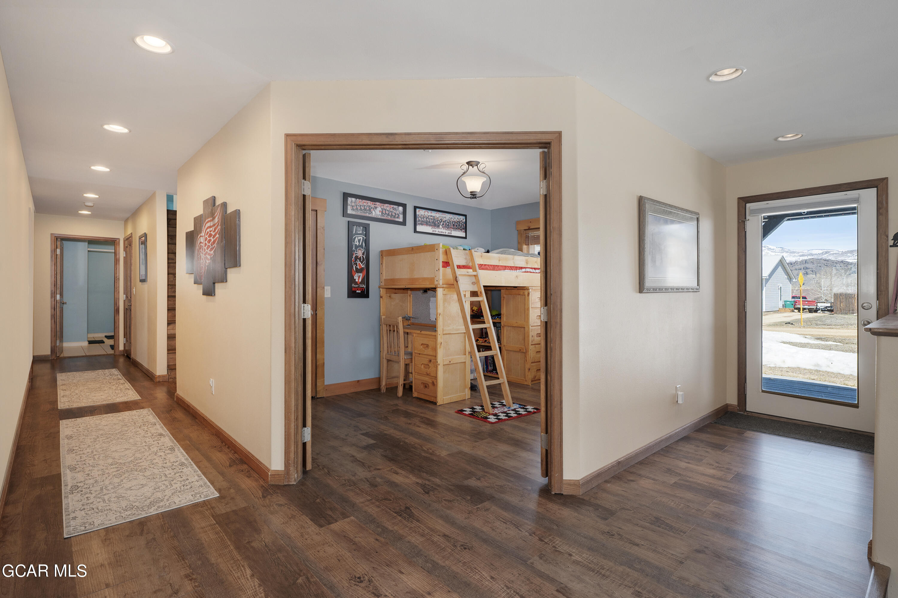 516 East Moffat Avenue