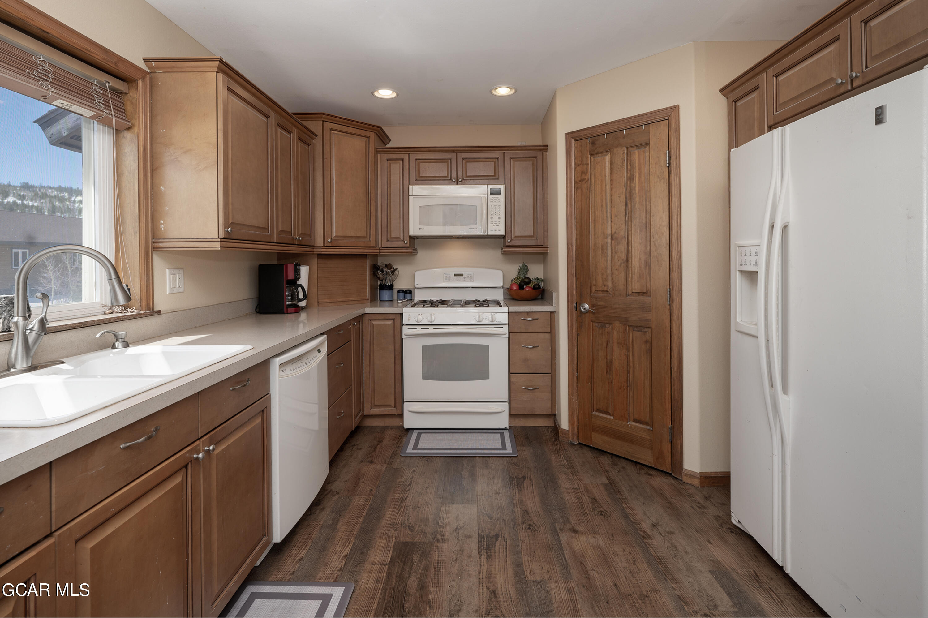 516 East Moffat Avenue