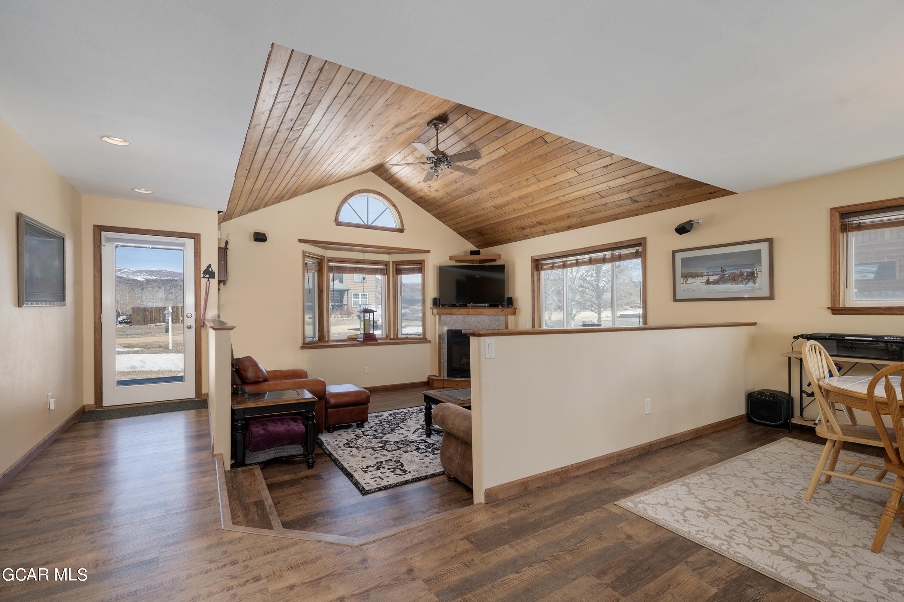 516 East Moffat Avenue