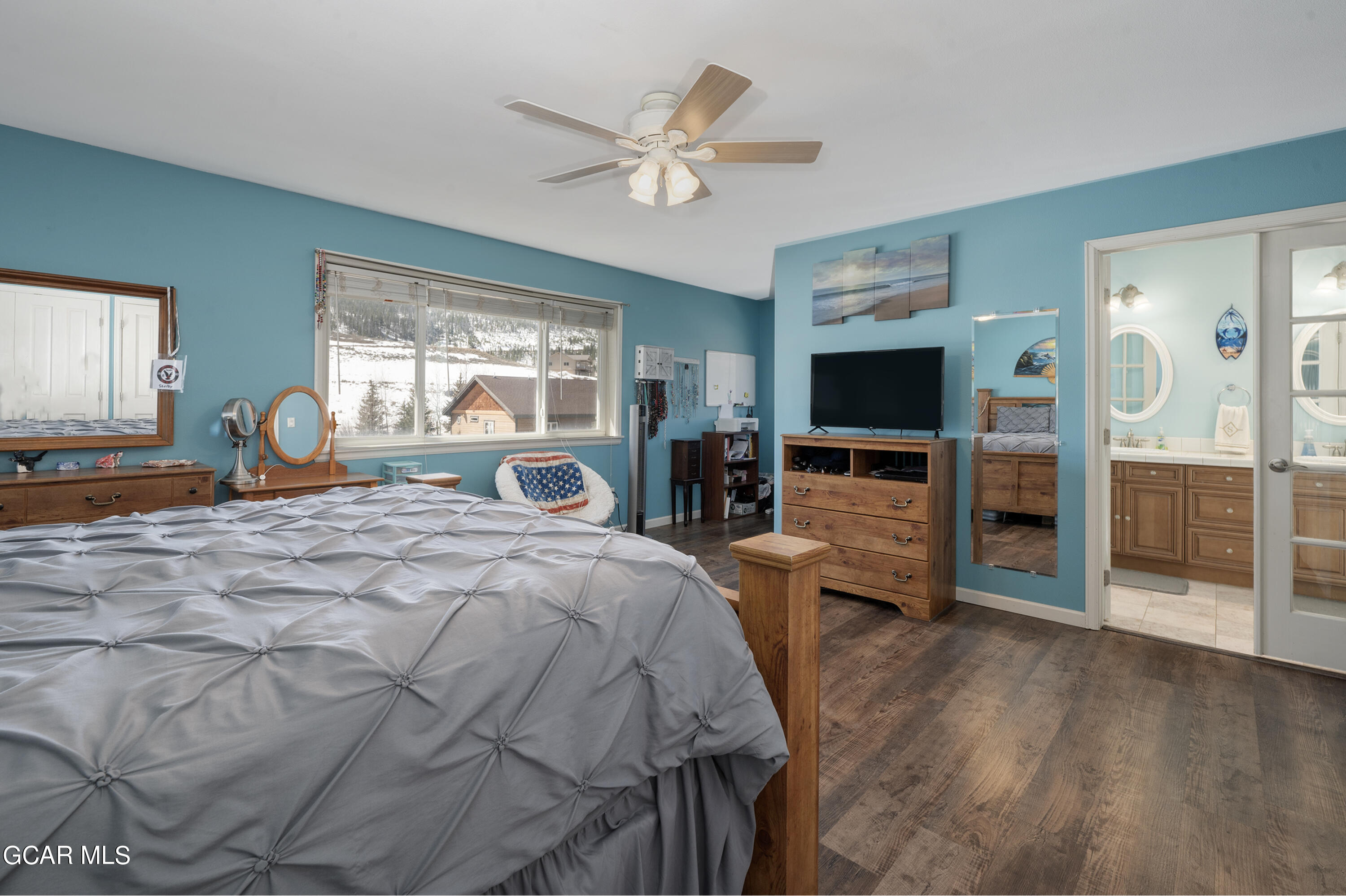 516 East Moffat Avenue