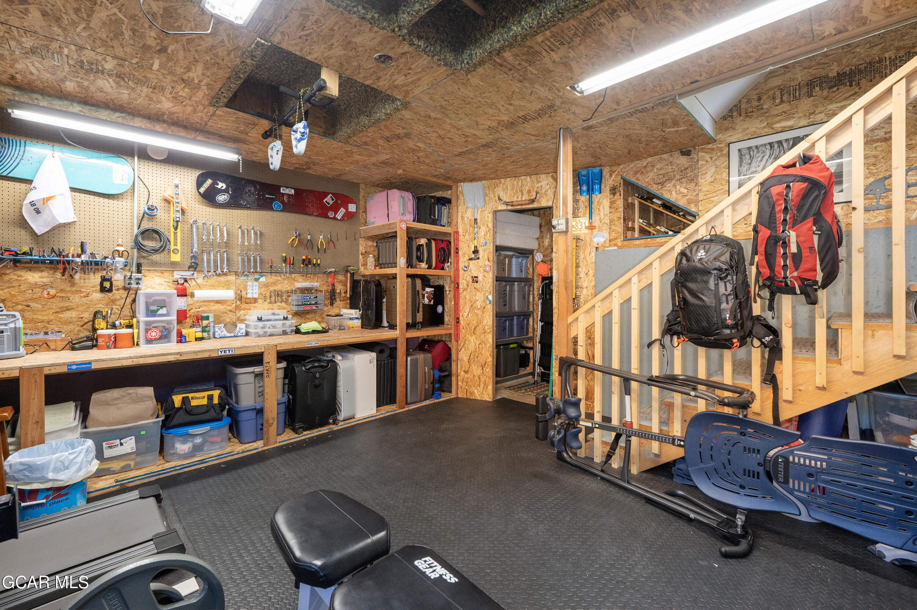 286 GARNET Lane