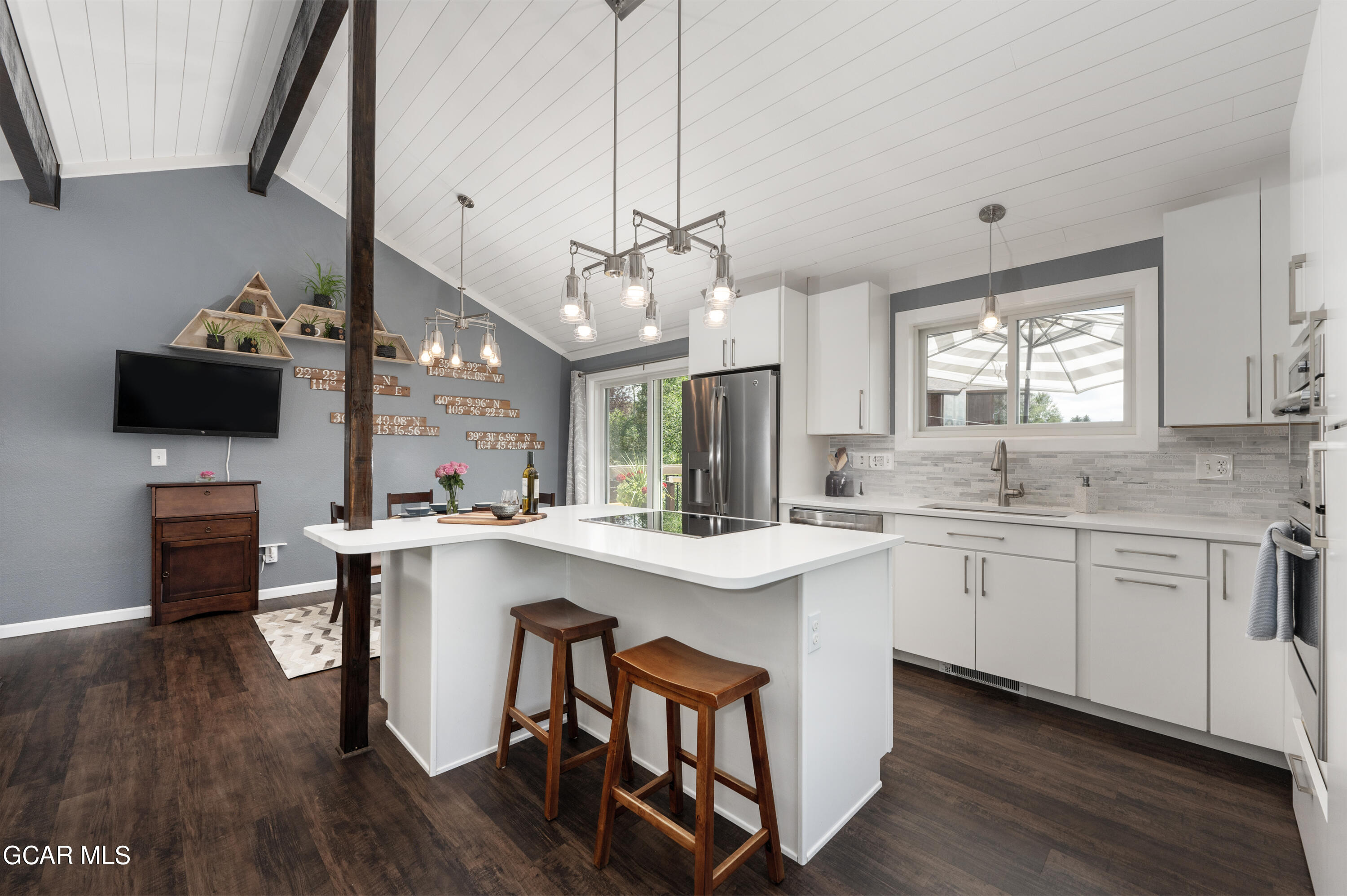 286 GARNET Lane