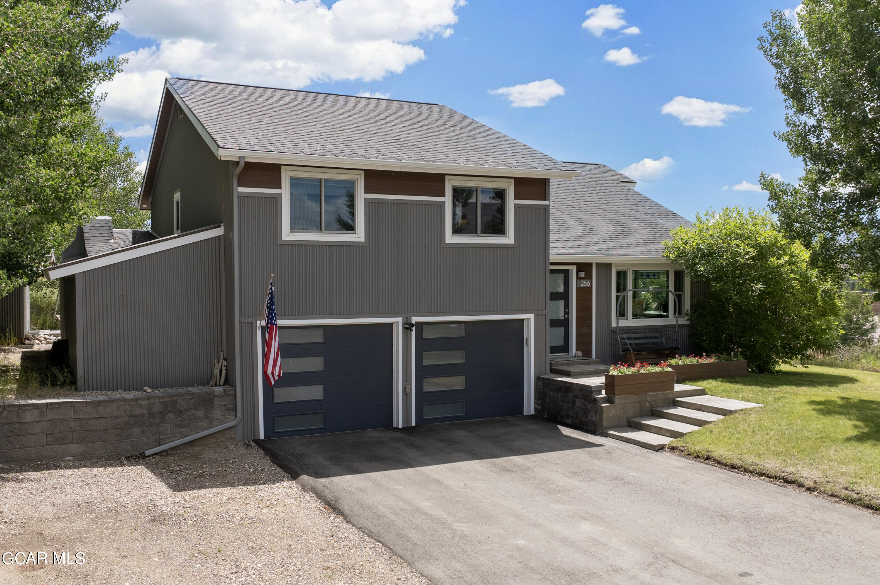 286 GARNET Lane