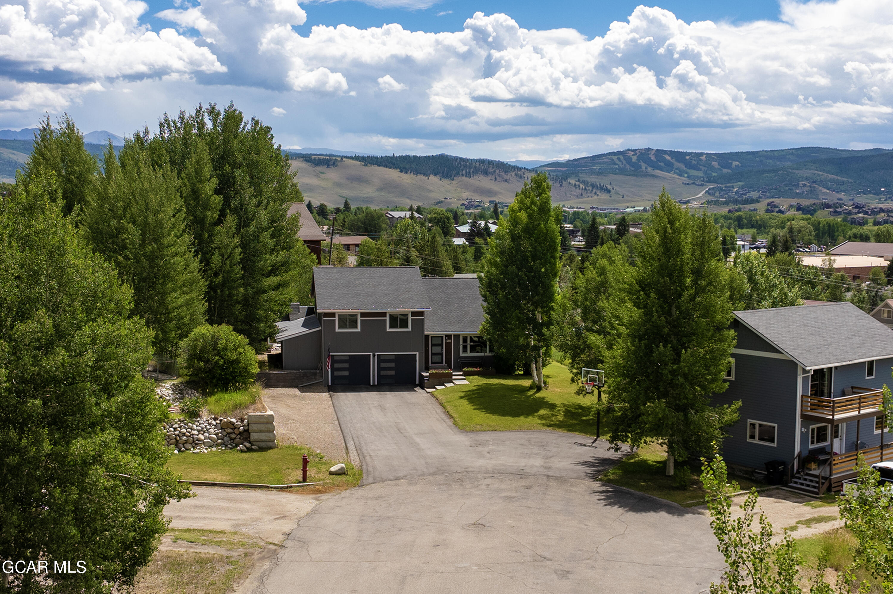 286 GARNET Lane