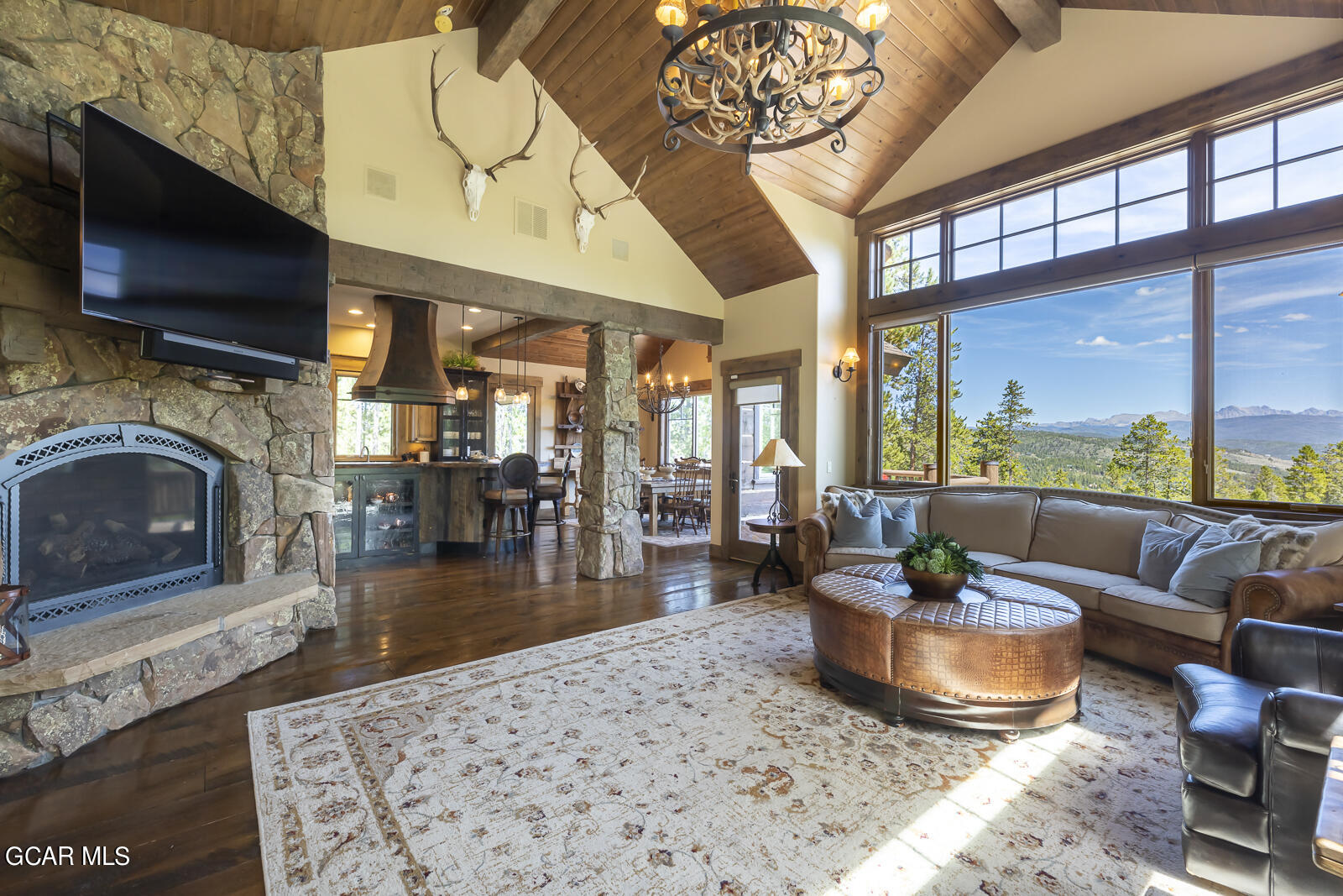 3048 Golf Course Circle