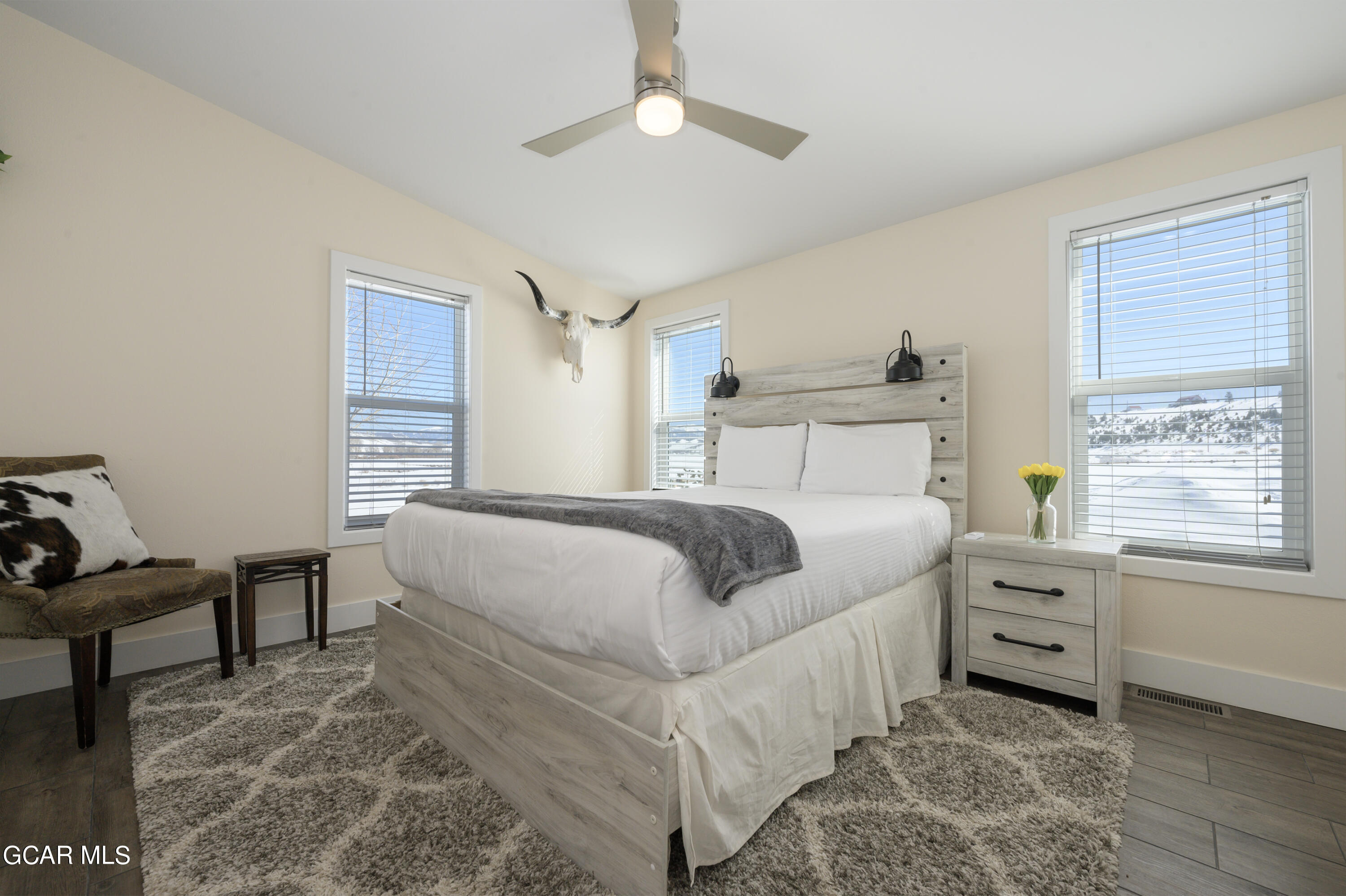 1051 Summit Trail V27