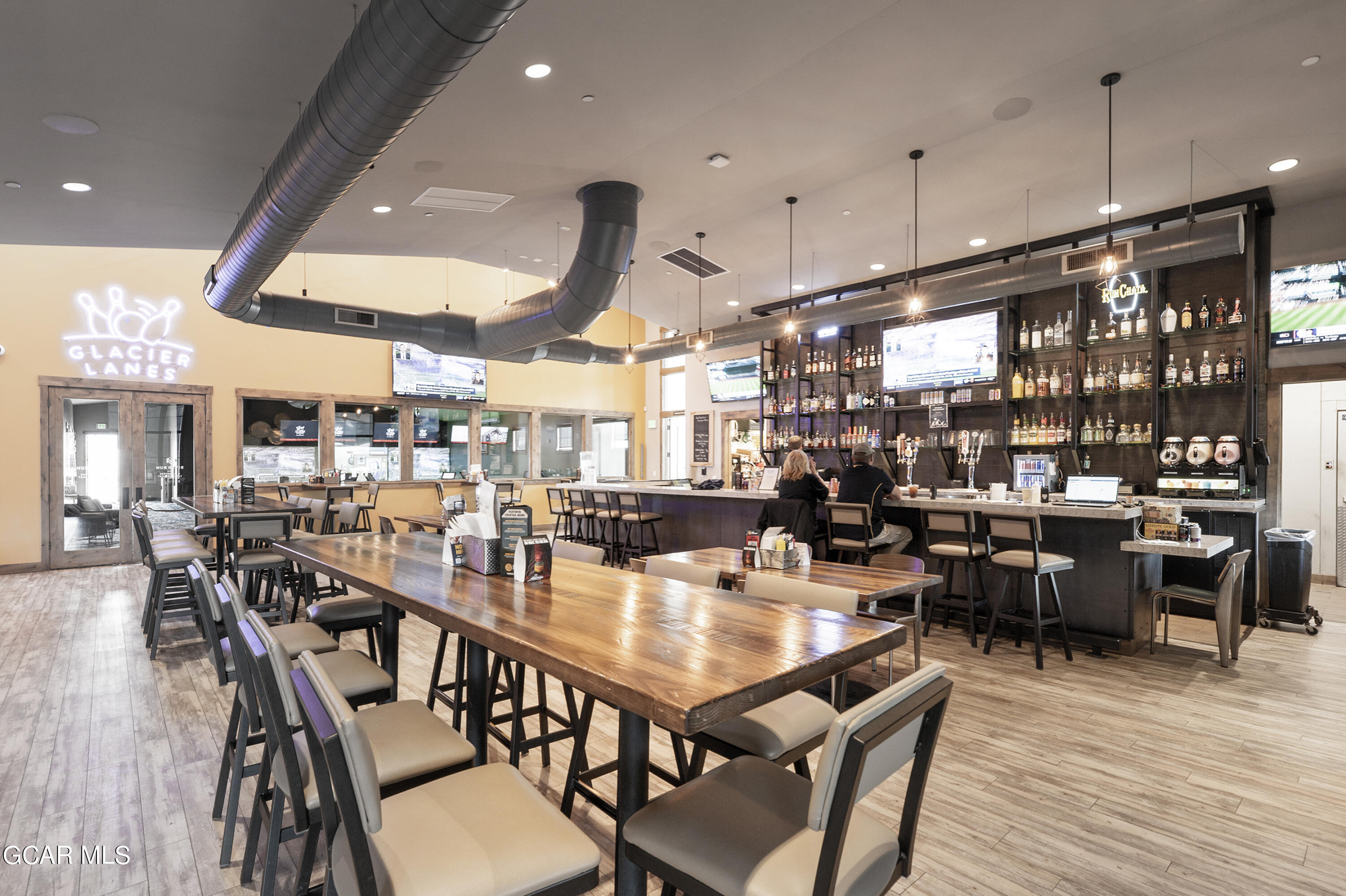 1051 Summit Trail V27