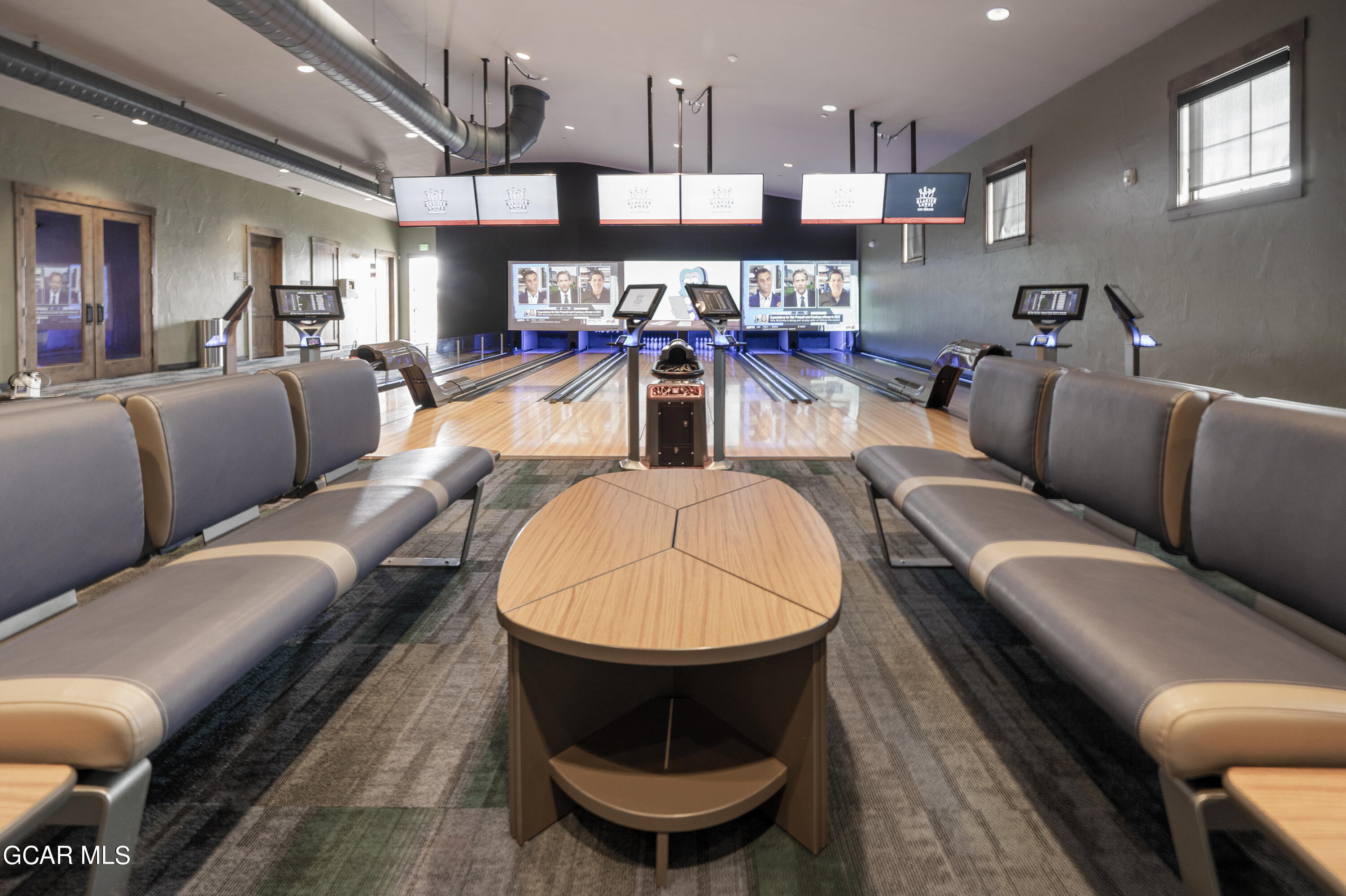 1051 Summit Trail V27