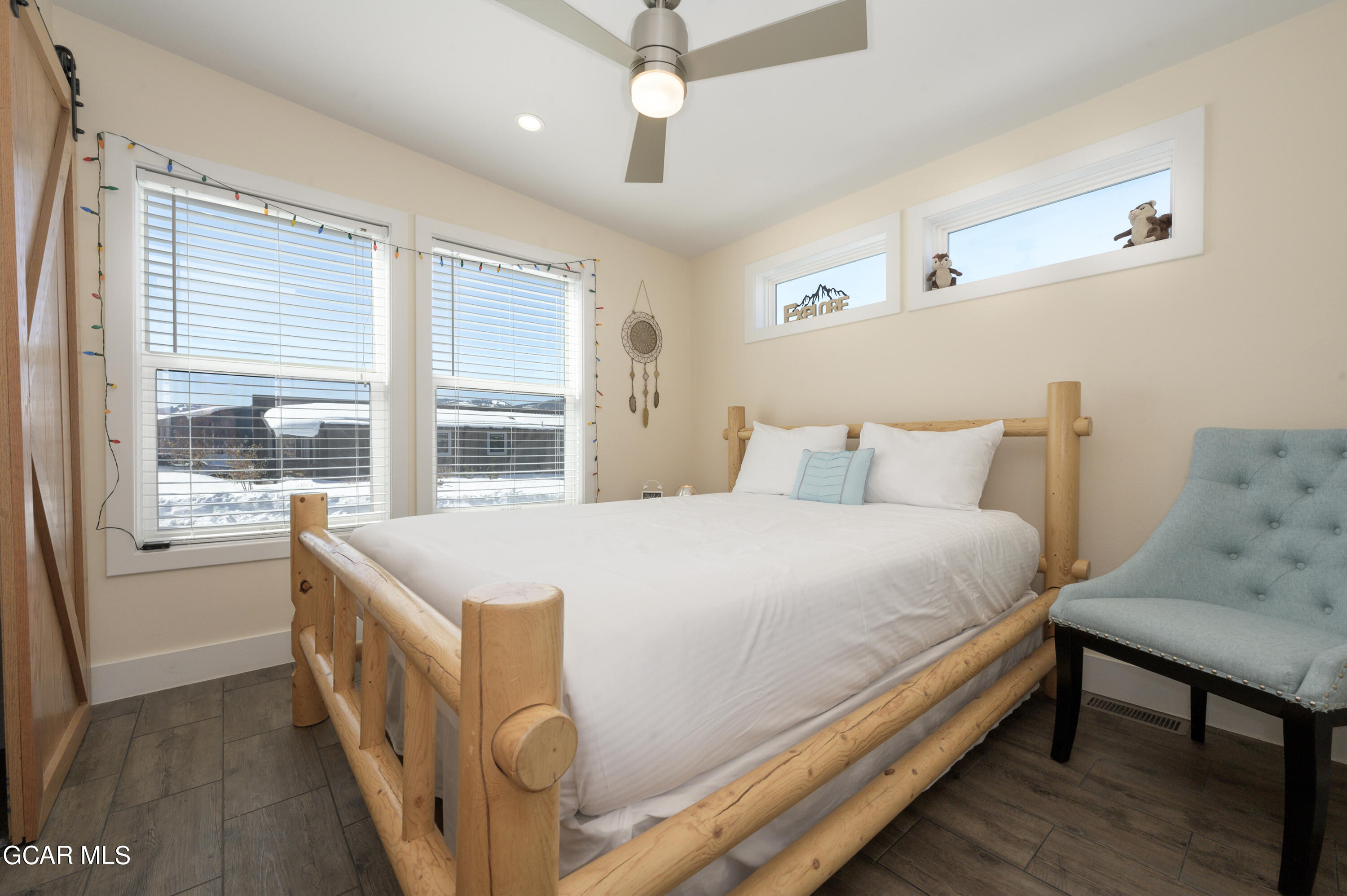 1051 Summit Trail V27