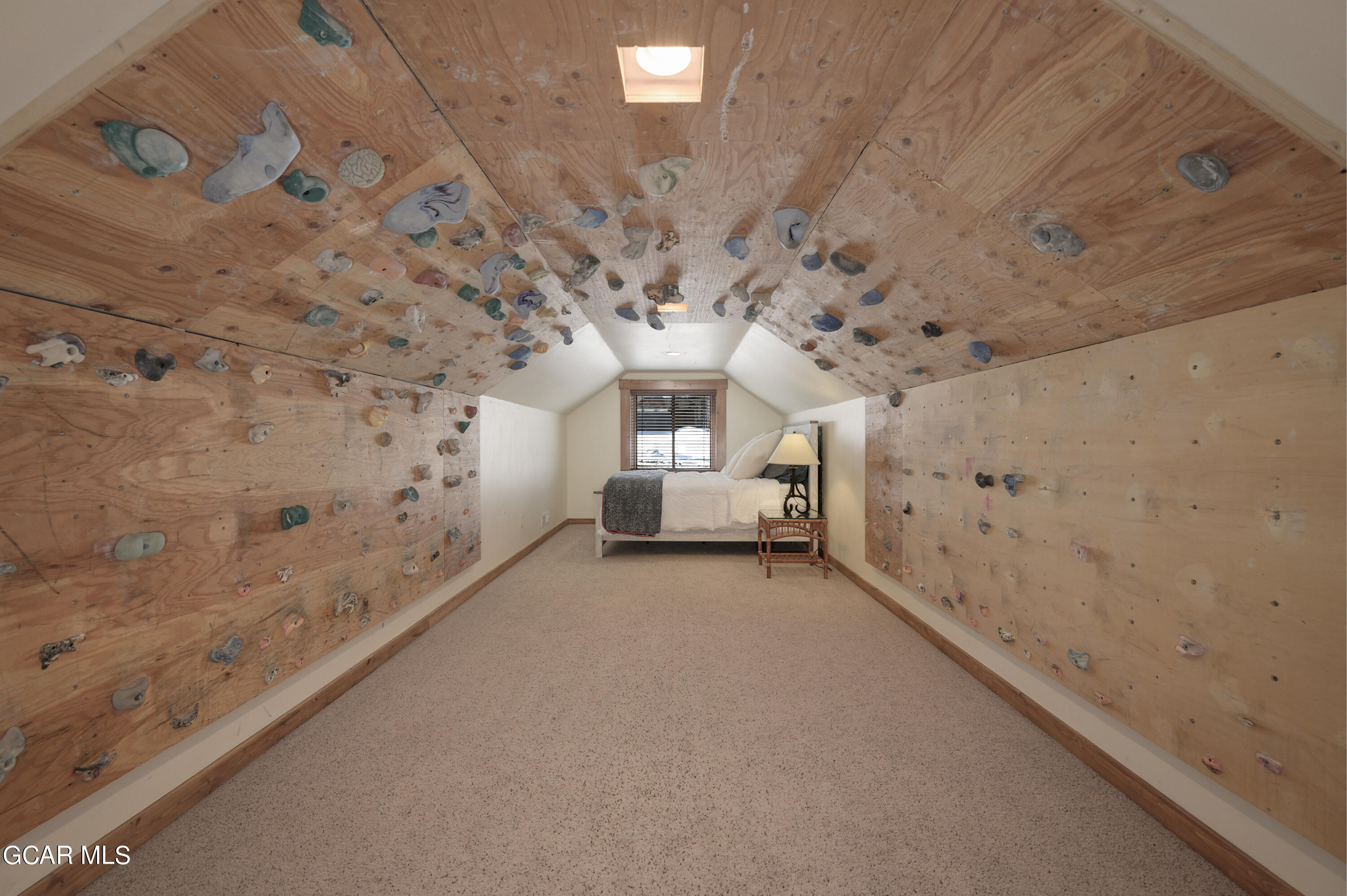 671 East Ridgeway Avenue