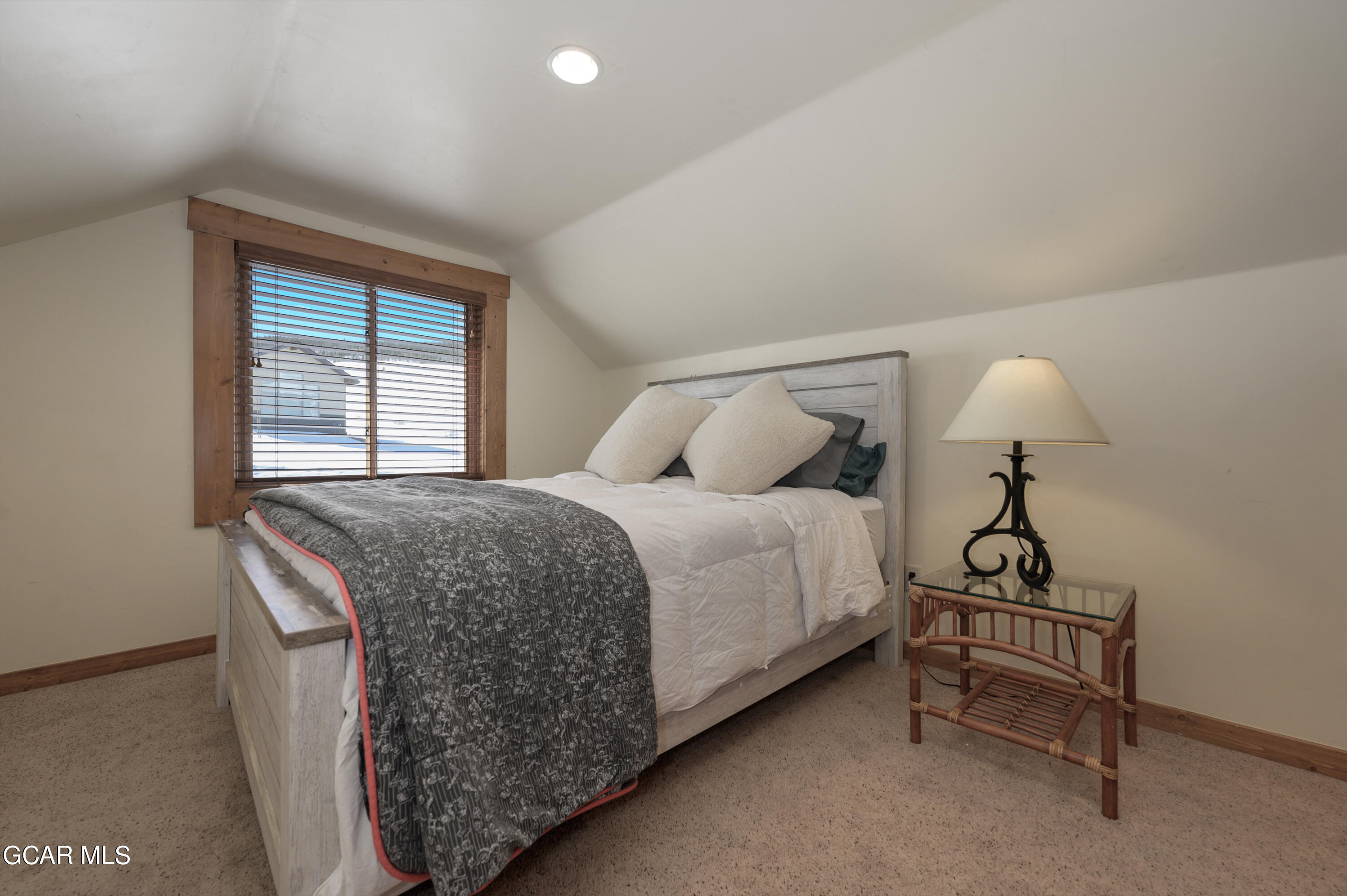 671 East Ridgeway Avenue