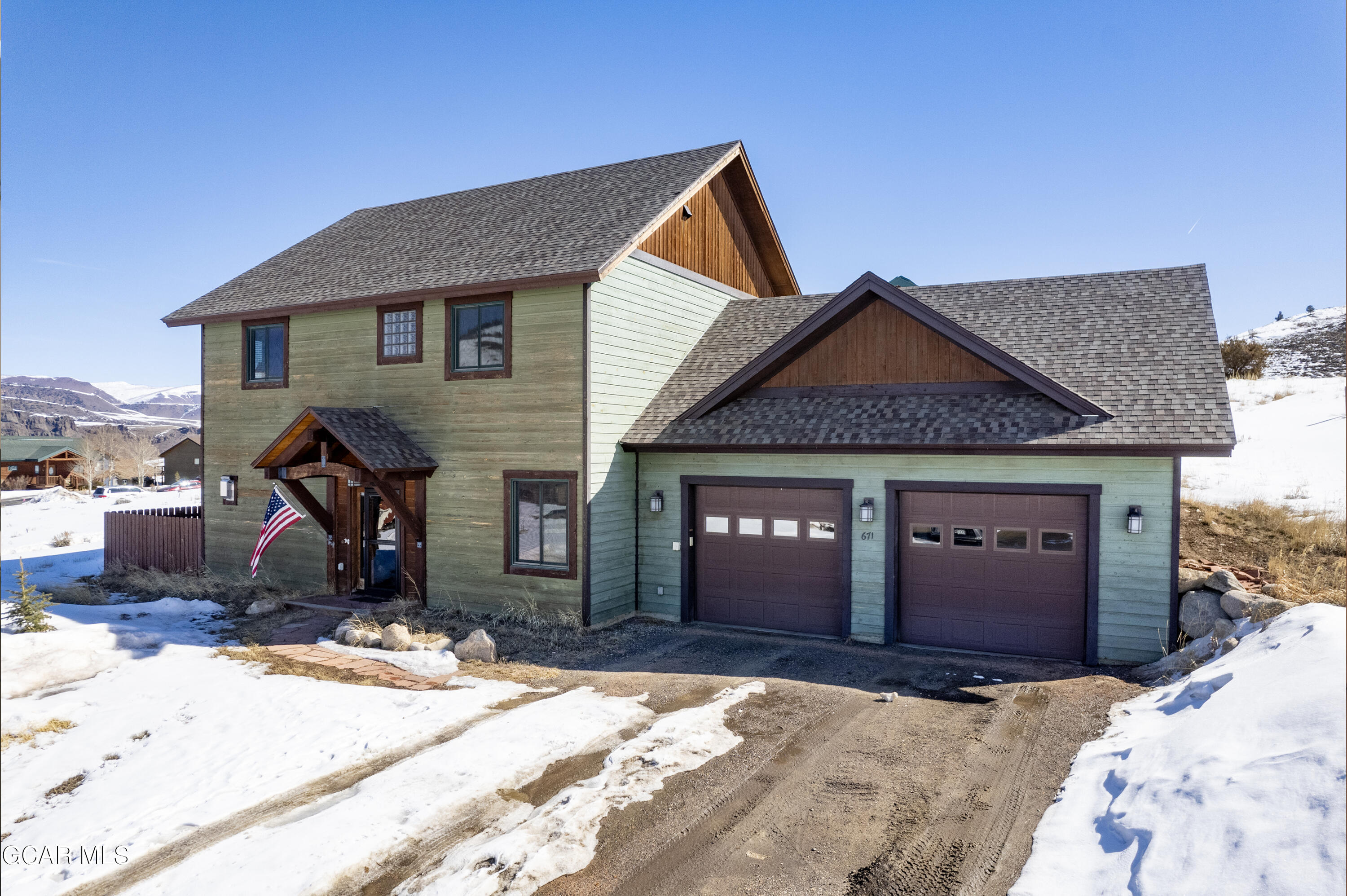 671 East Ridgeway Avenue