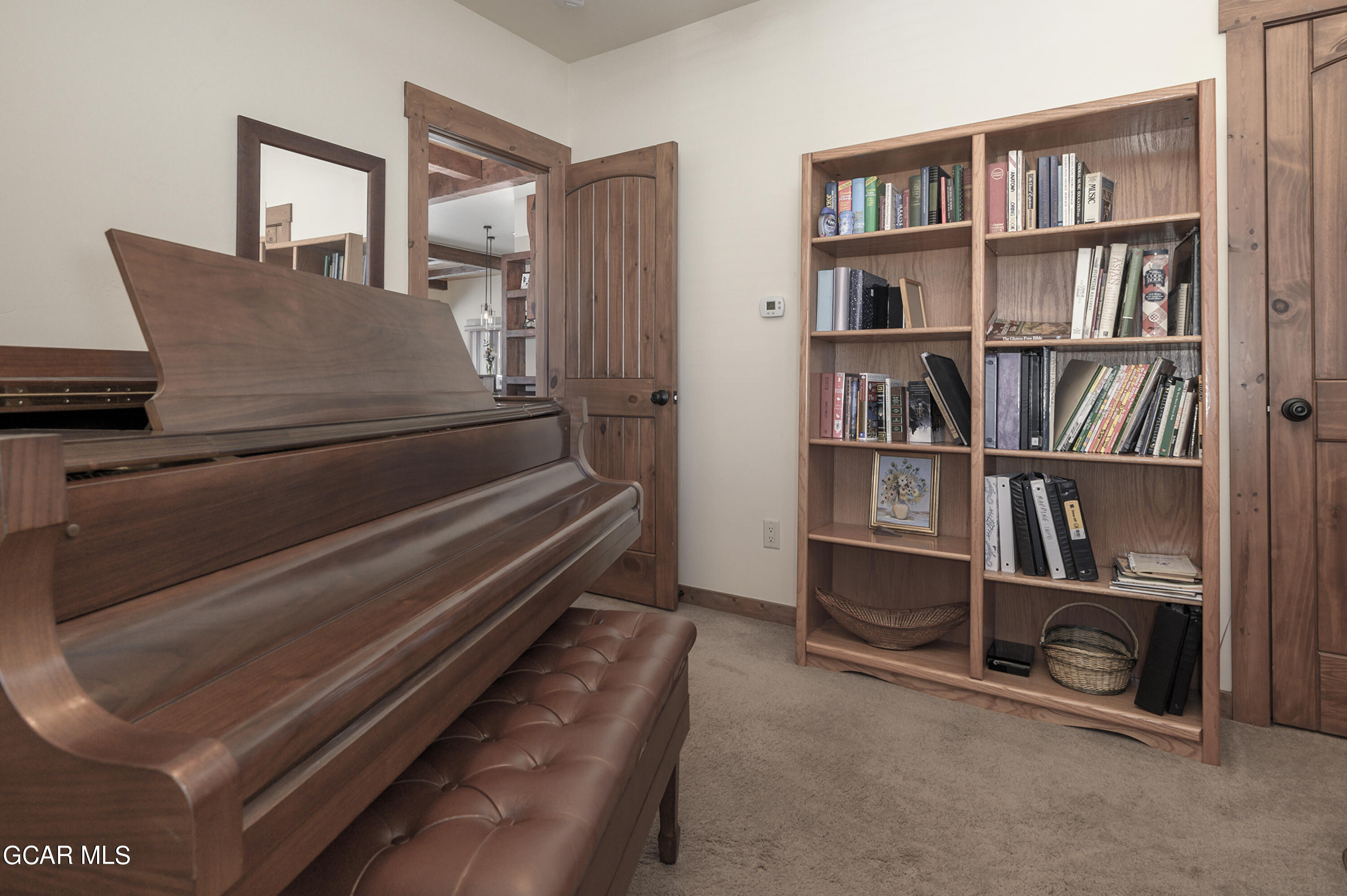 671 East Ridgeway Avenue