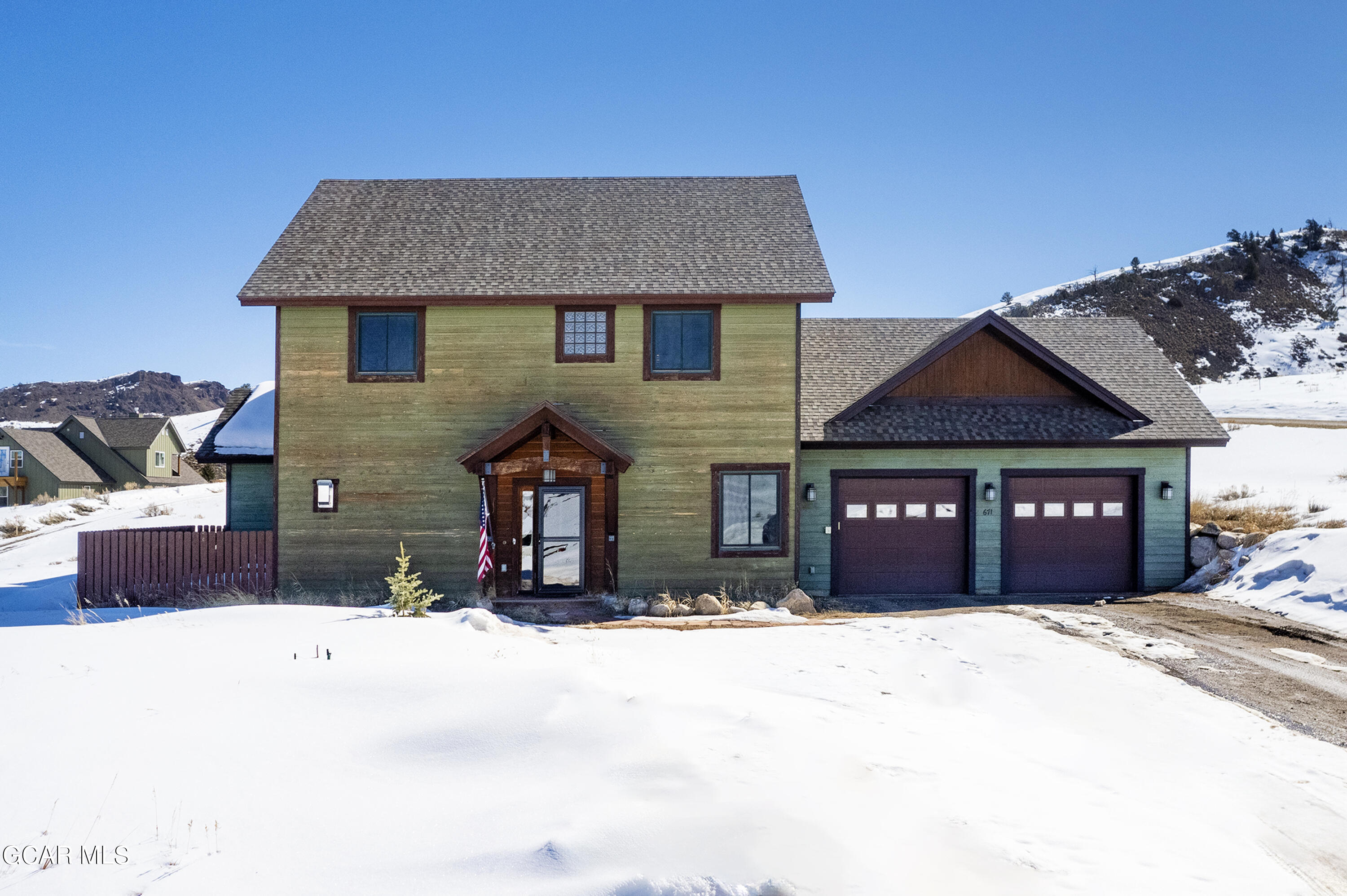 671 East Ridgeway Avenue